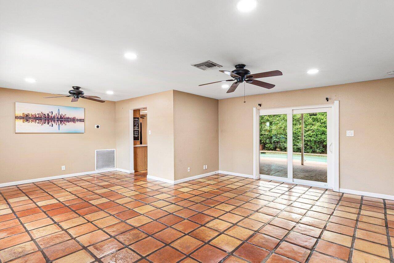 Margate, FL 33063,7815 NW 1st ST