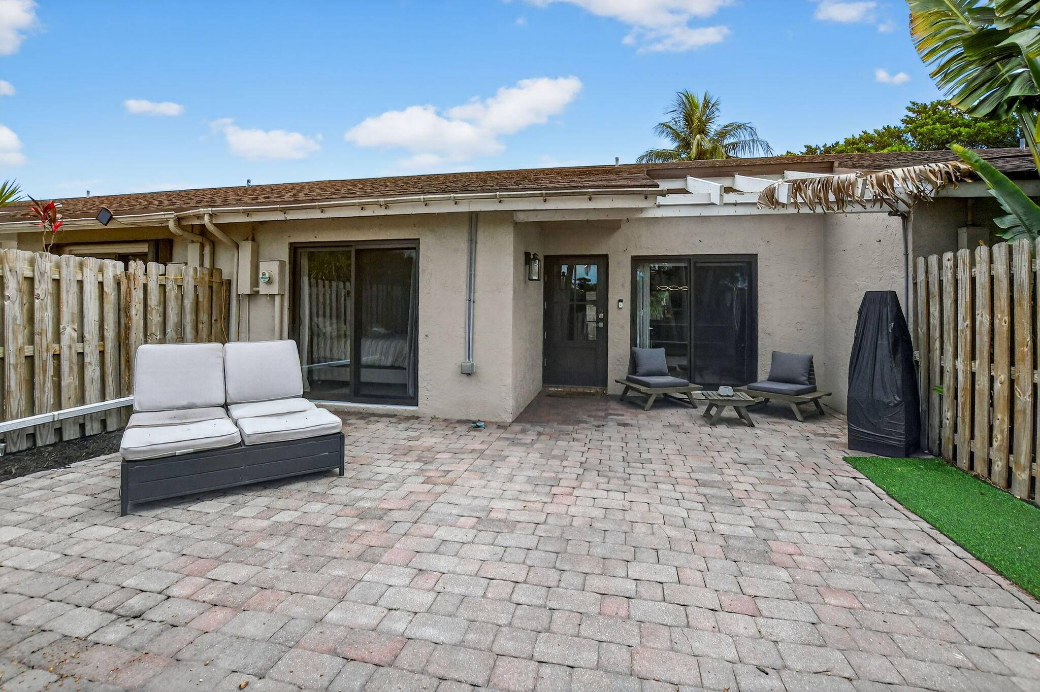 Deerfield Beach, FL 33064,1005 NW 53 ST
