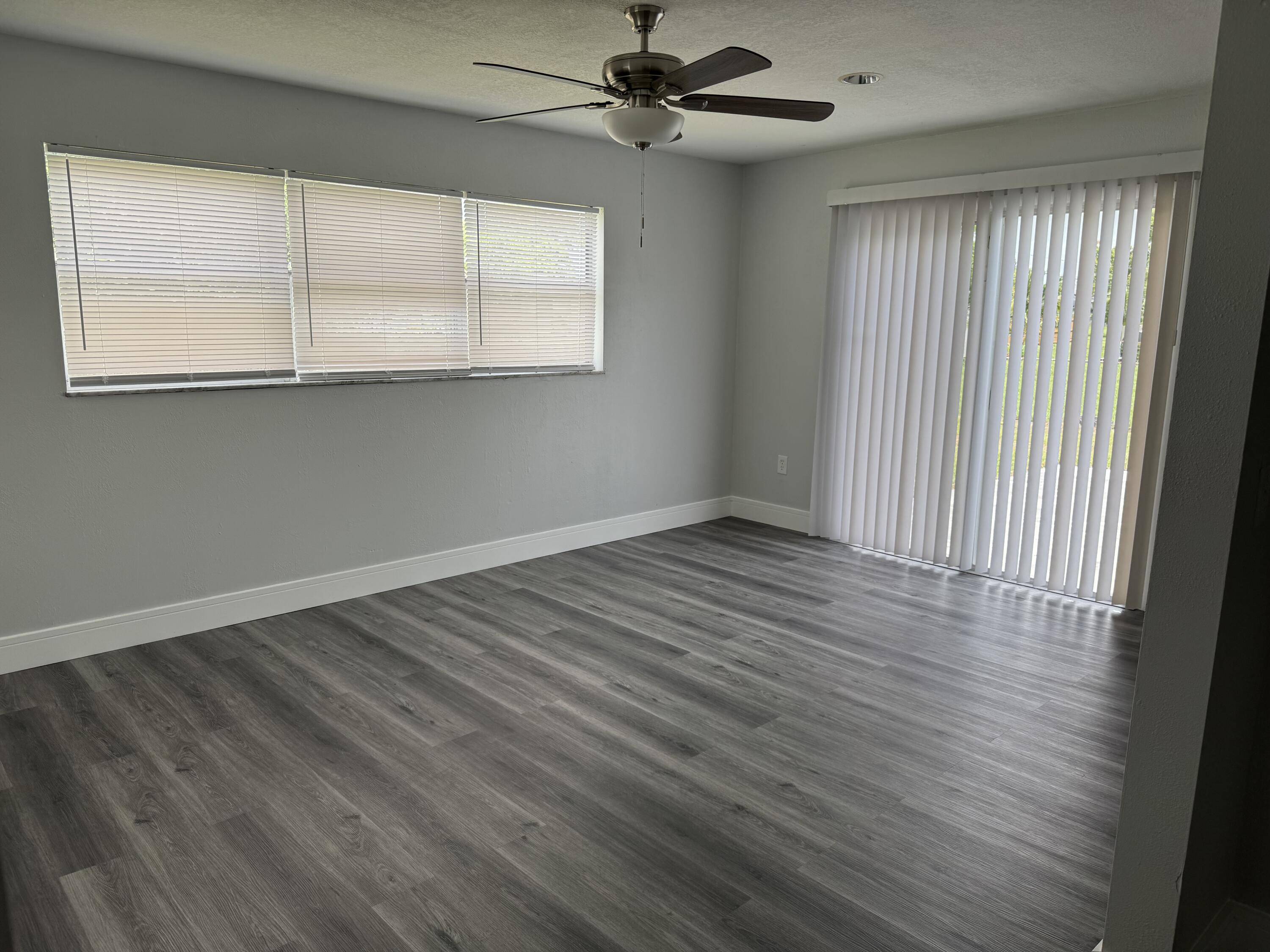 Port Saint Lucie, FL 34983,412 NE Midvale ST