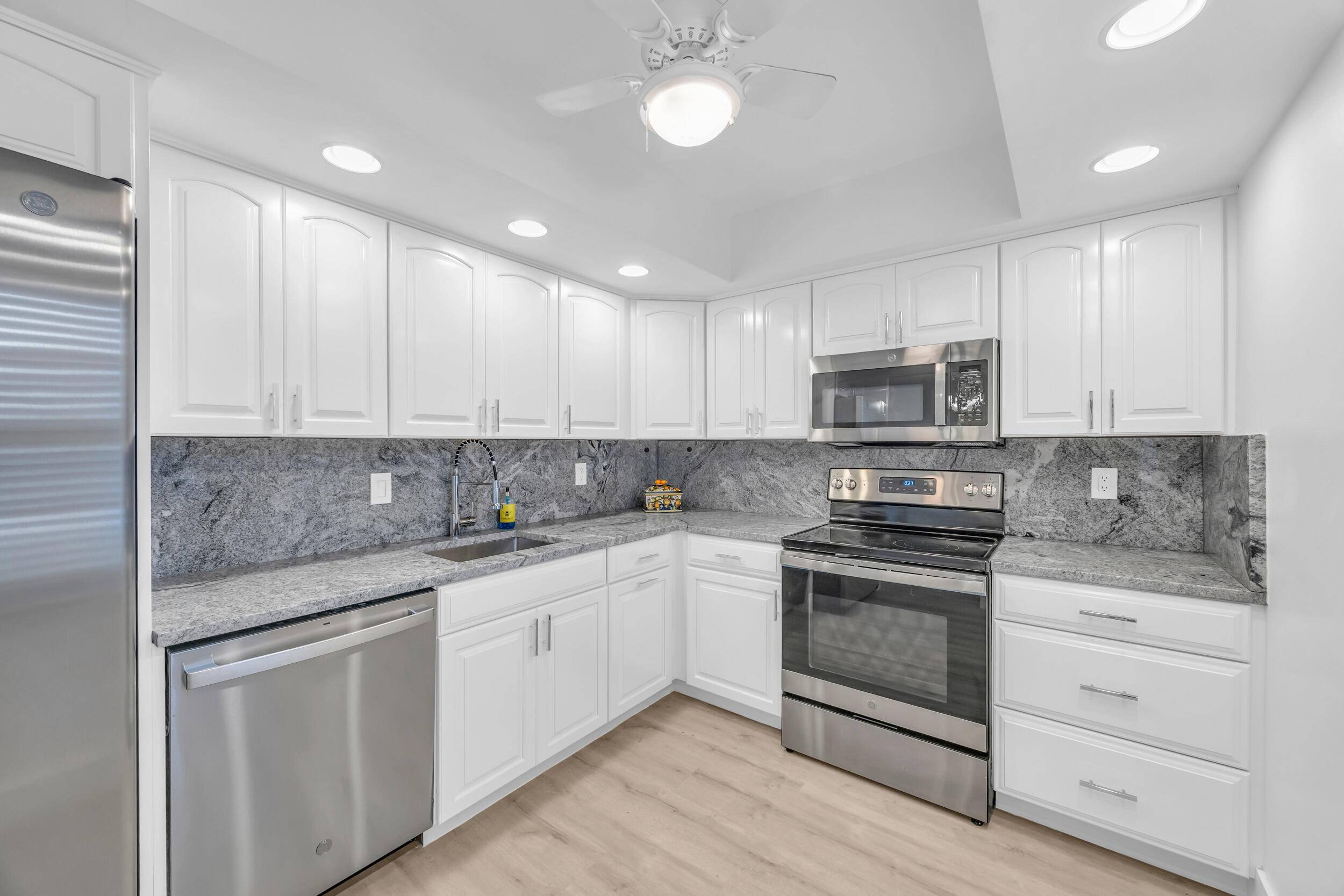 Riviera Beach, FL 33404,1250 Sugar Sands BLVD 110