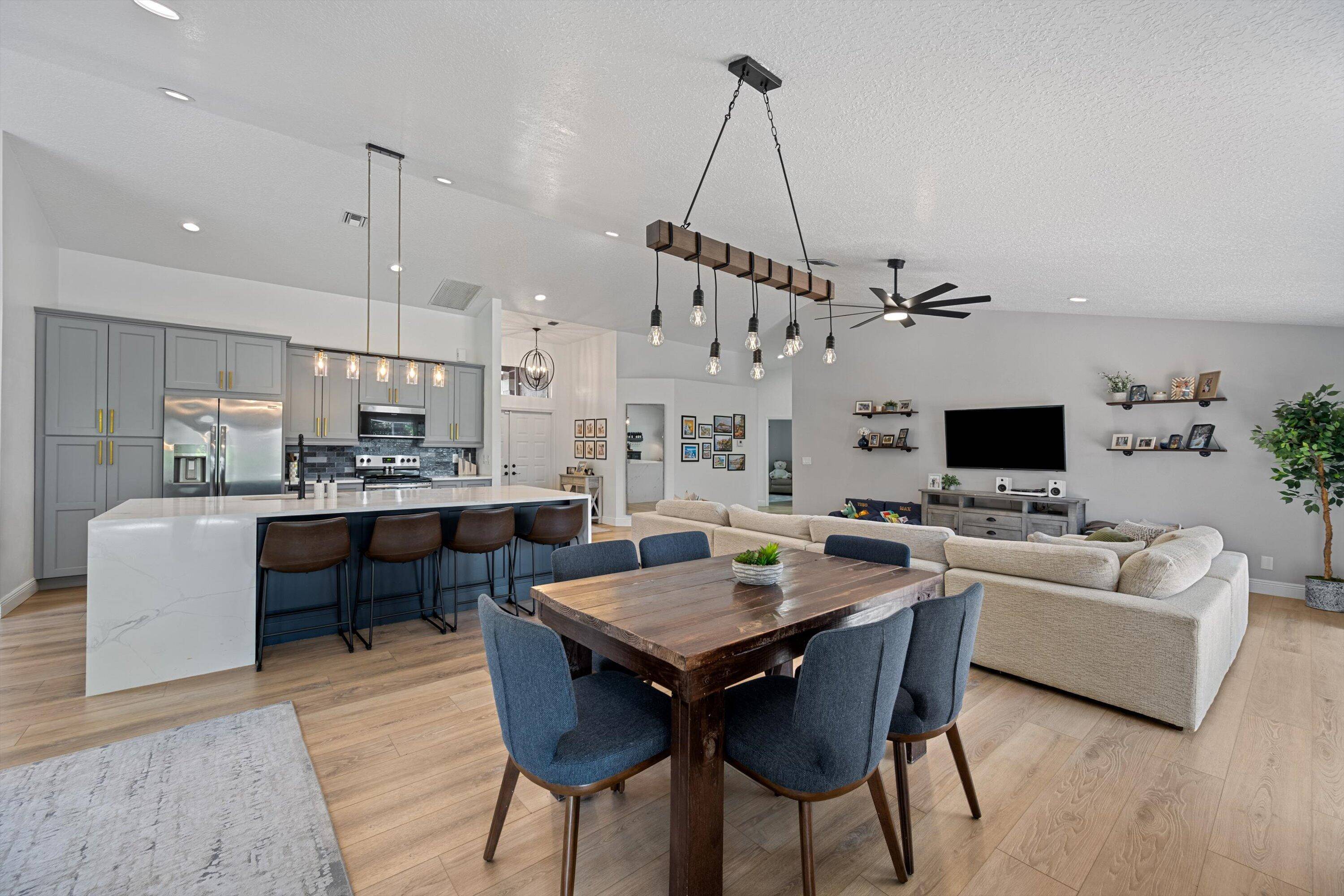Lake Worth, FL 33463,6572 Brookhurst CIR
