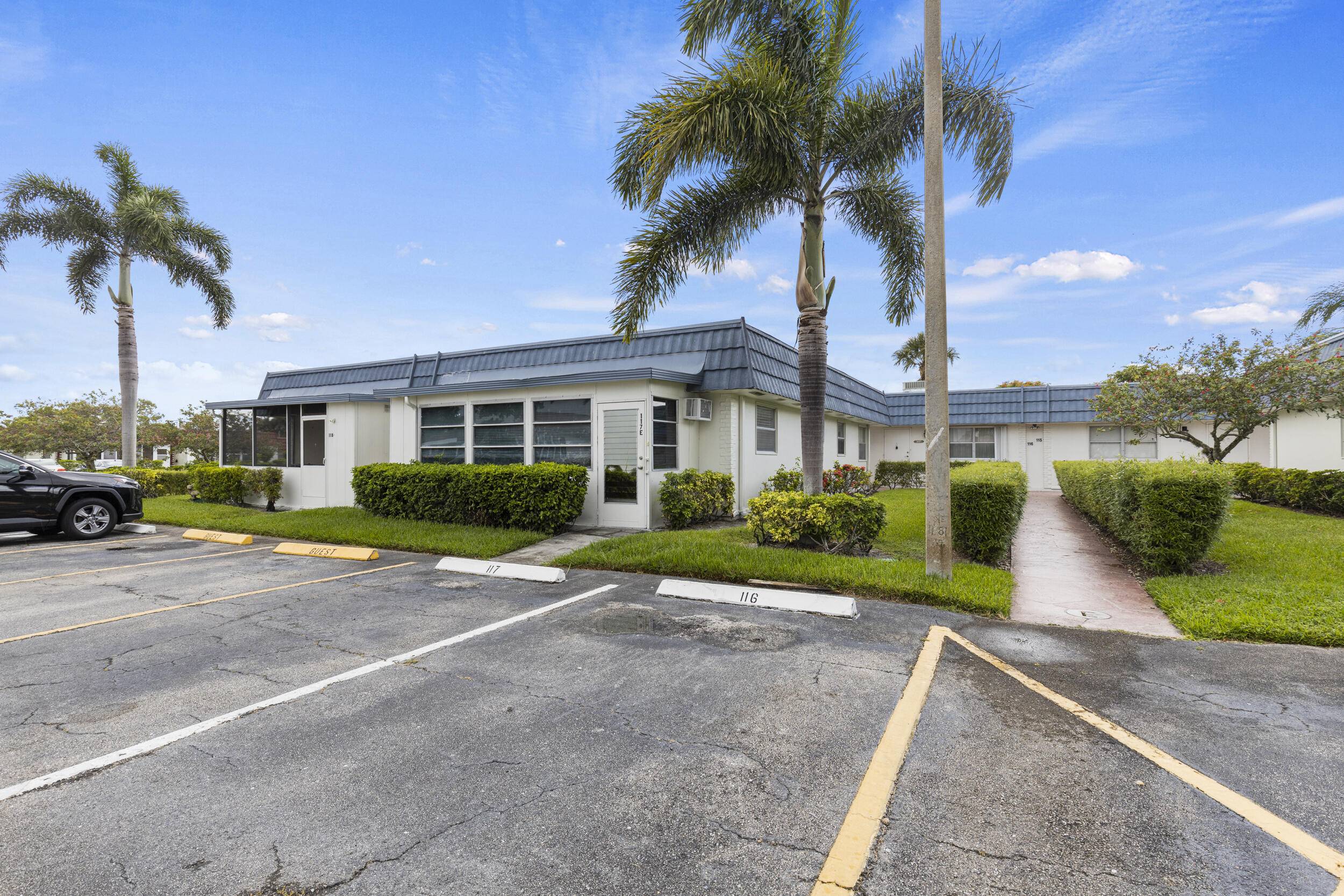 Delray Beach, FL 33446,117 Waterford E
