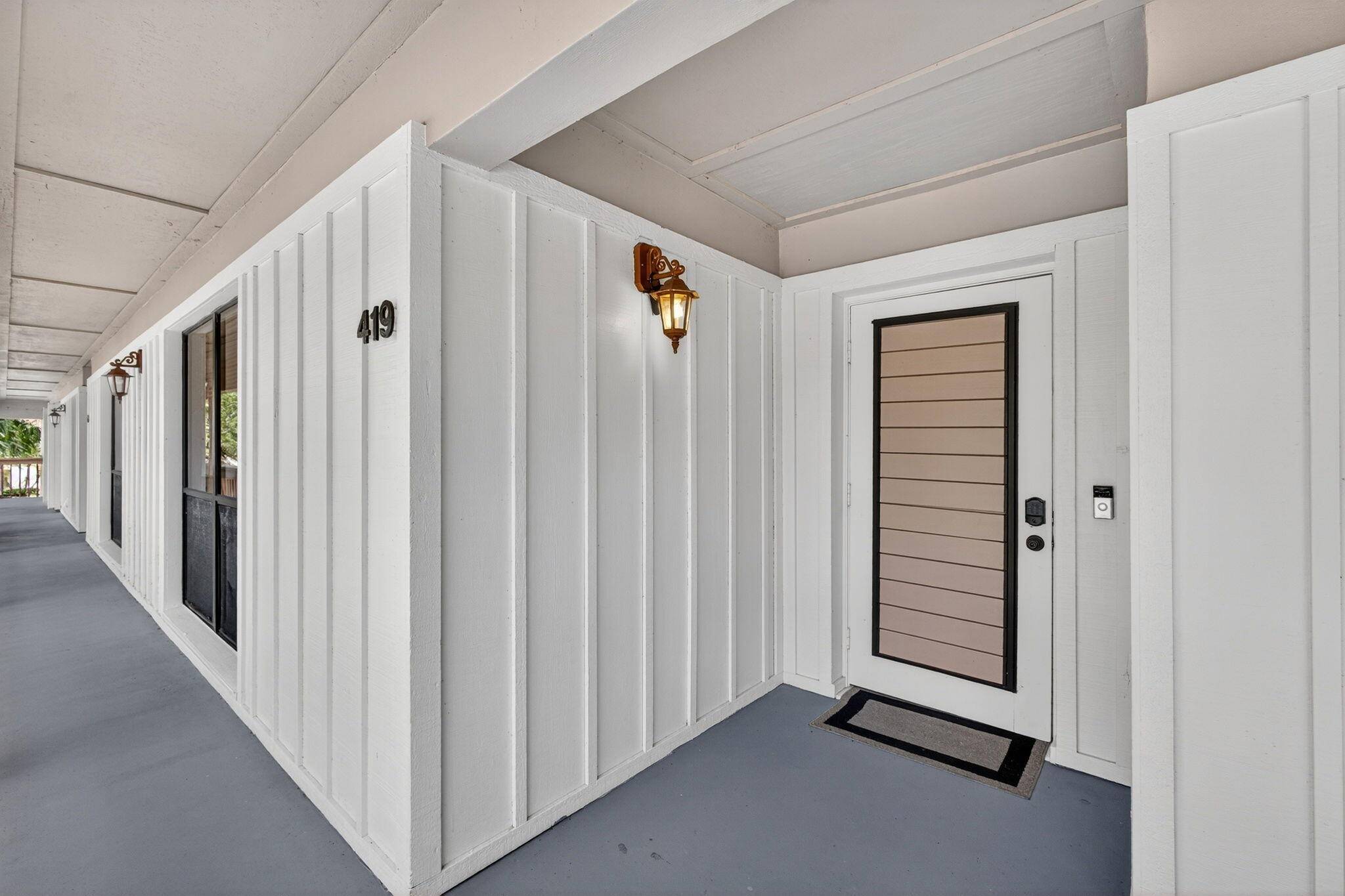 Palm Beach Gardens, FL 33418,419 S Brackenwood LN 419