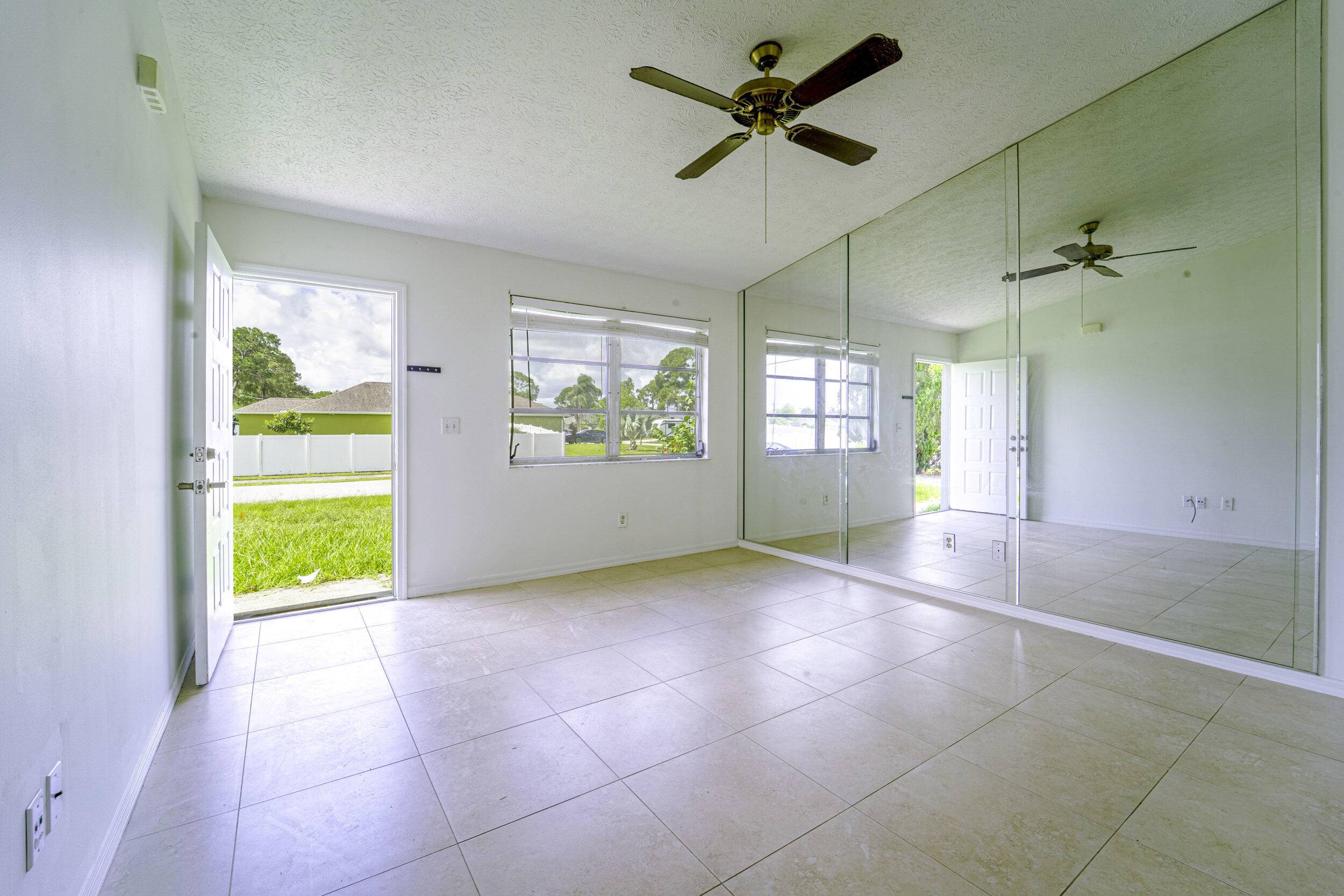 Port Saint Lucie, FL 34983,355 NW Marion AVE