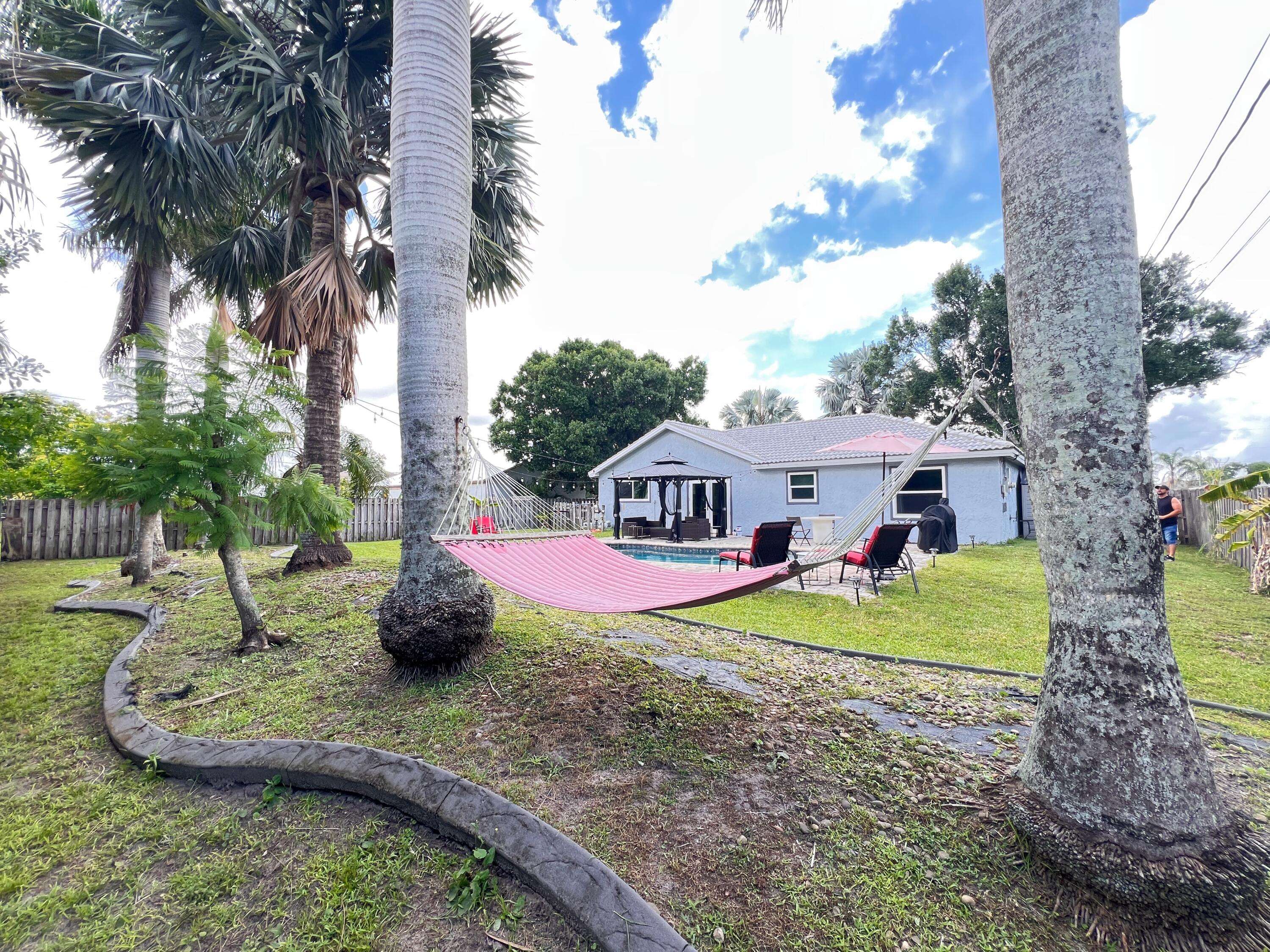 Port Saint Lucie, FL 34953,970 SW Versailles AVE