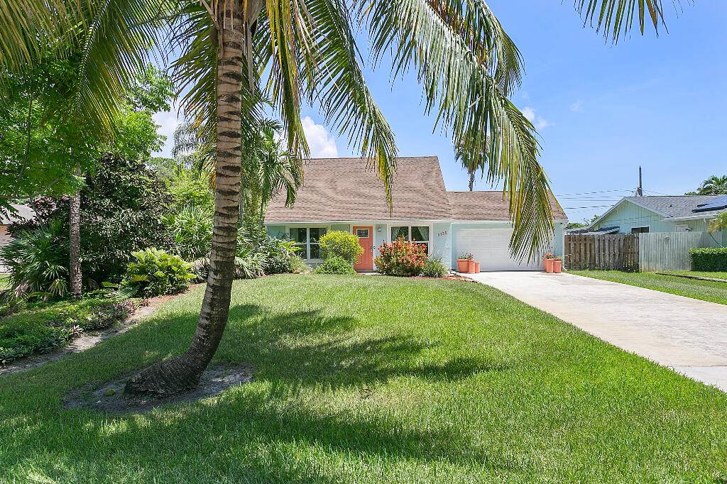 Delray Beach, FL 33484,5135 Woodland DR
