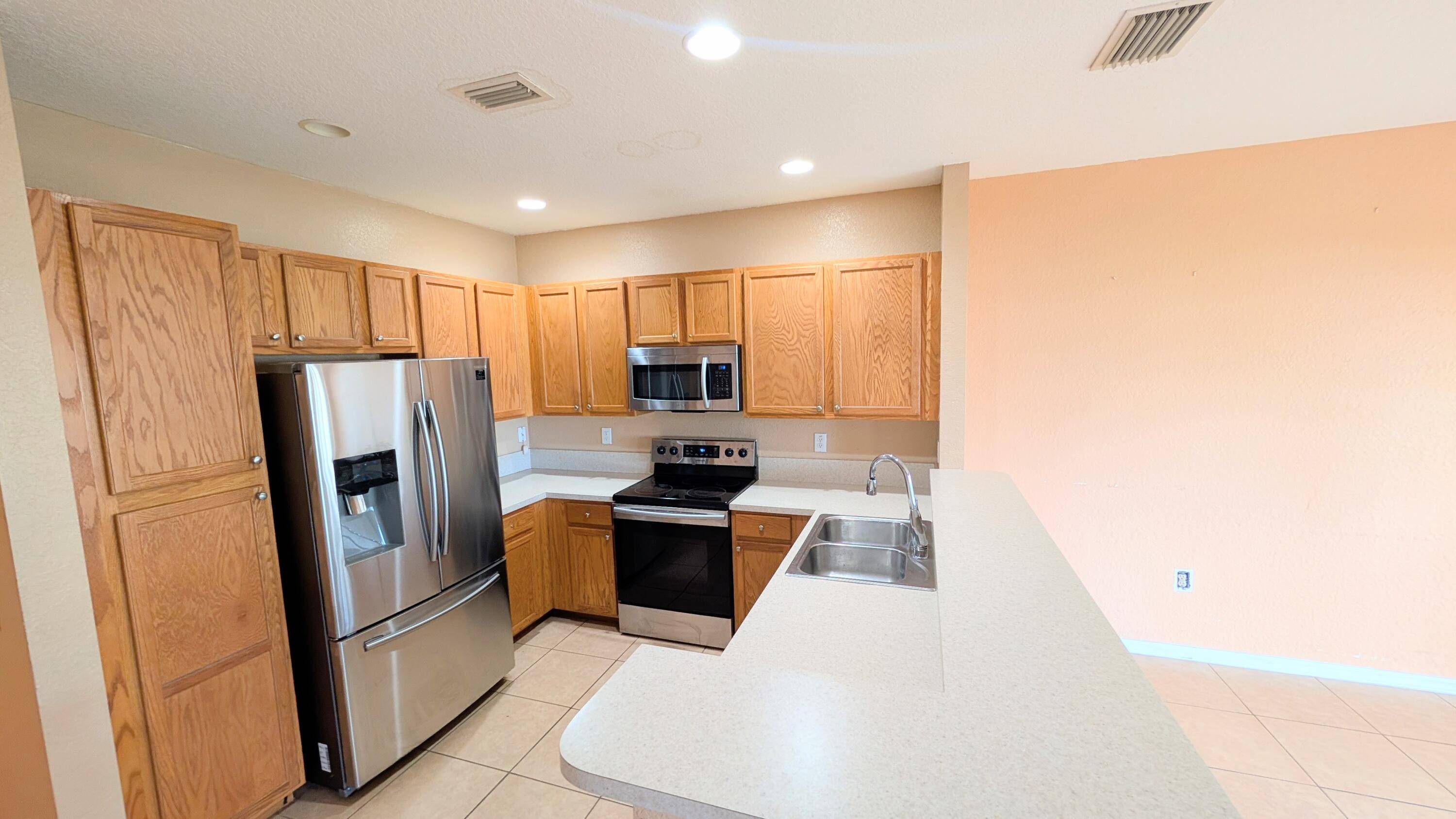 Oakland Park, FL 33311,3026 NW 30th AVE