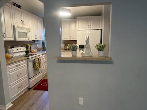 Delray Beach, FL 33484,15443 Floral Club RD