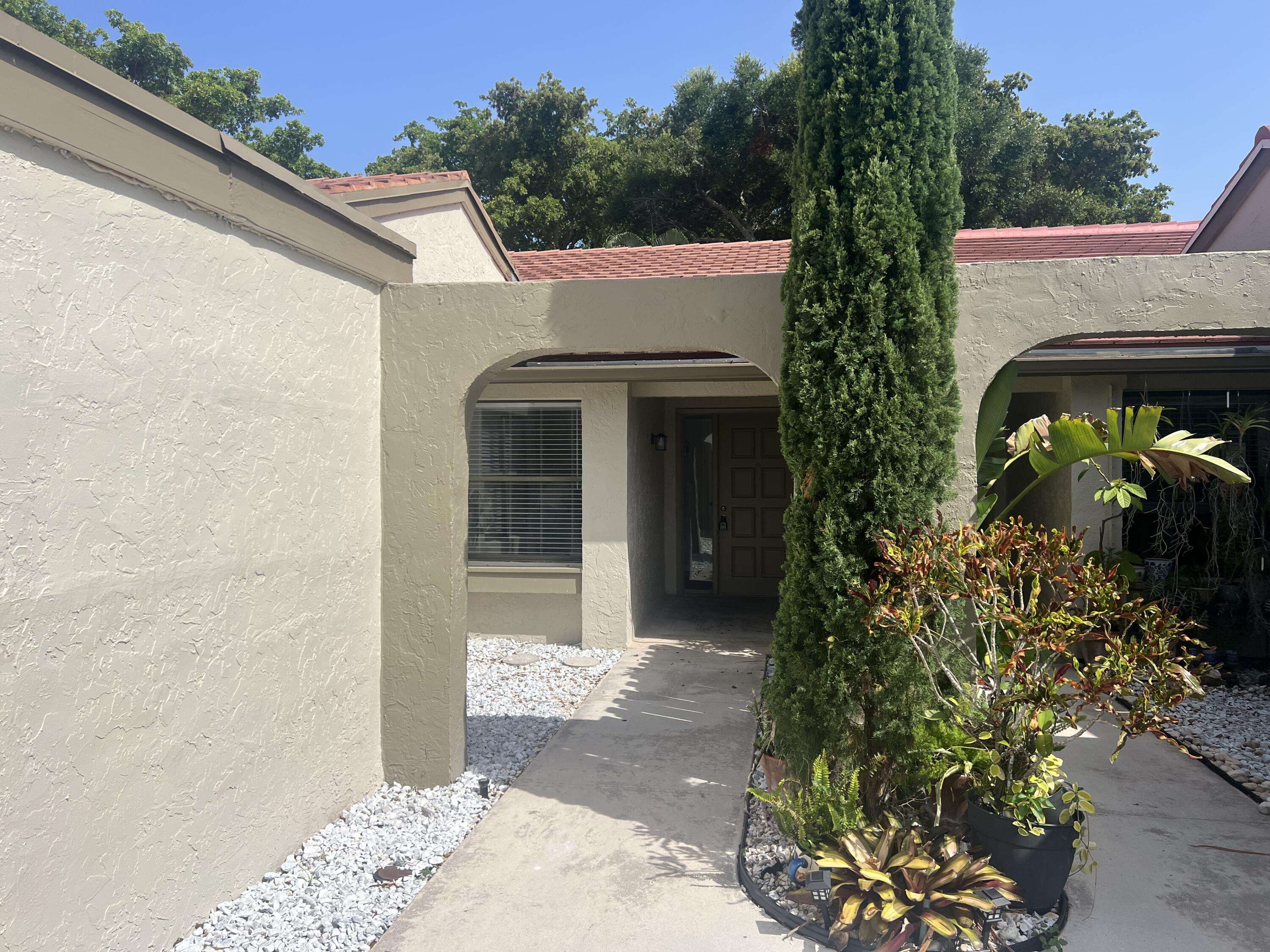 Boynton Beach, FL 33437,5975 Forest Grove DR 2
