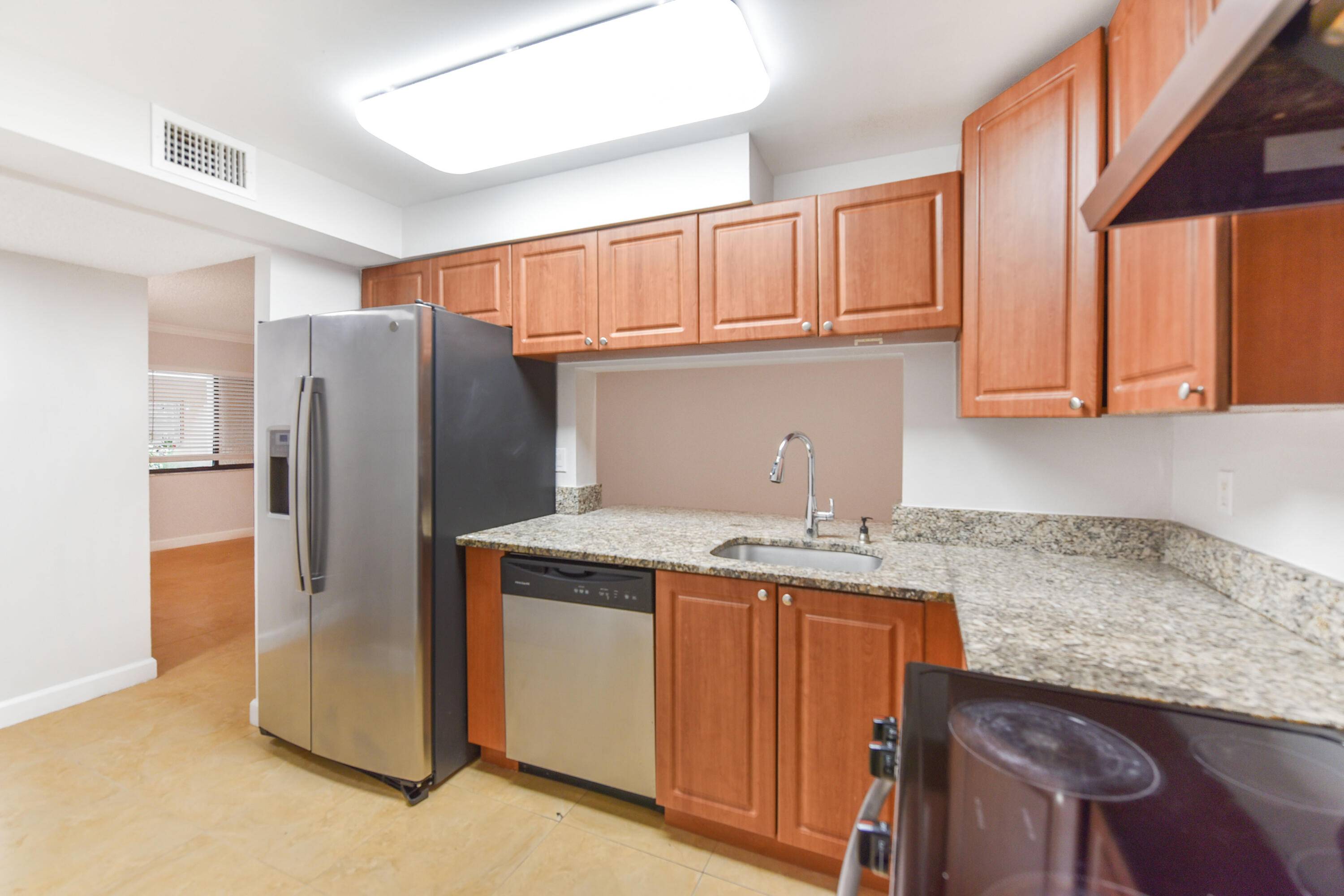 Greenacres, FL 33463,6053 N 10th 140 AVE 140