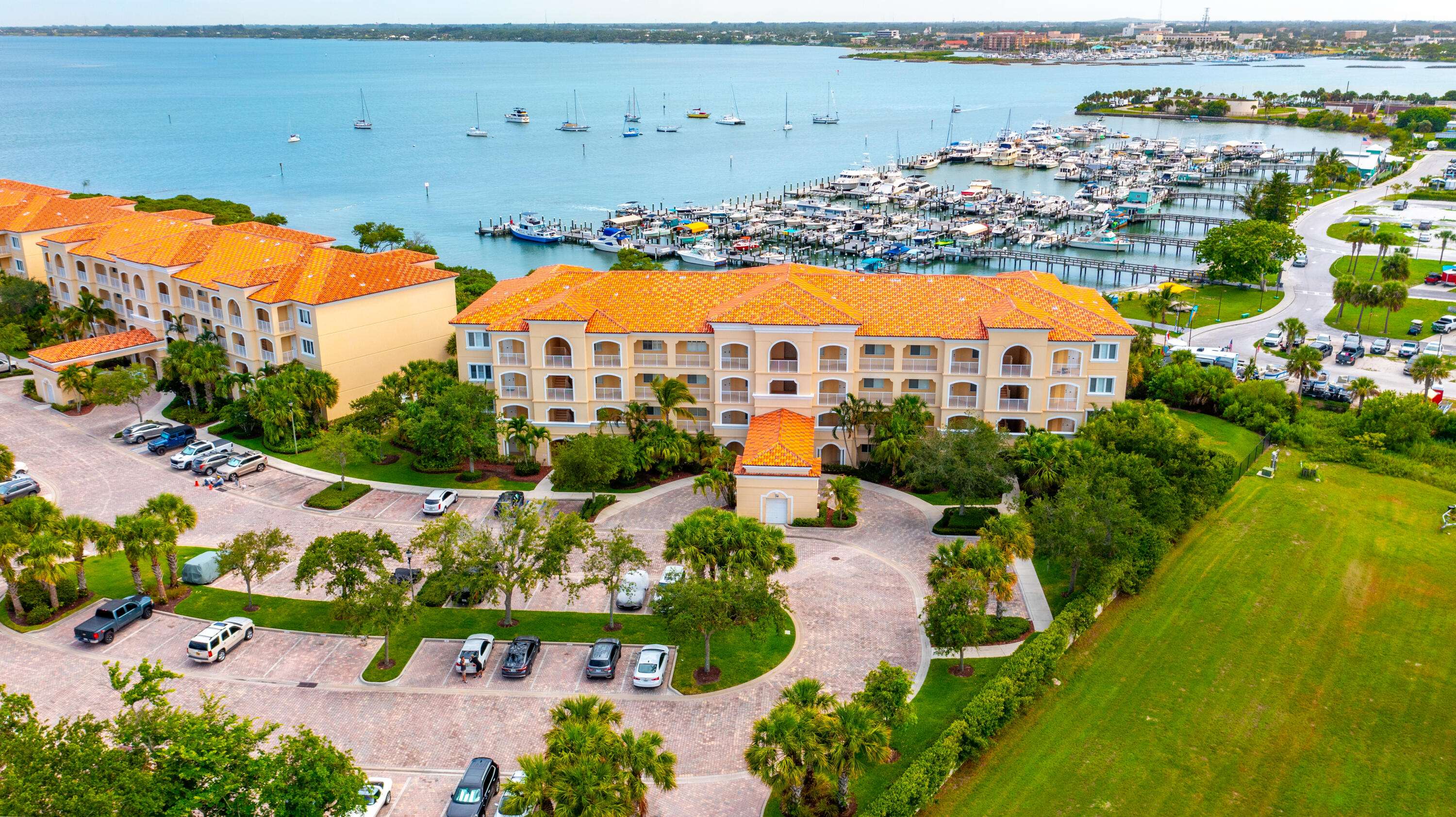 Fort Pierce, FL 34949,34 W Harbour Isles 105 DR 105