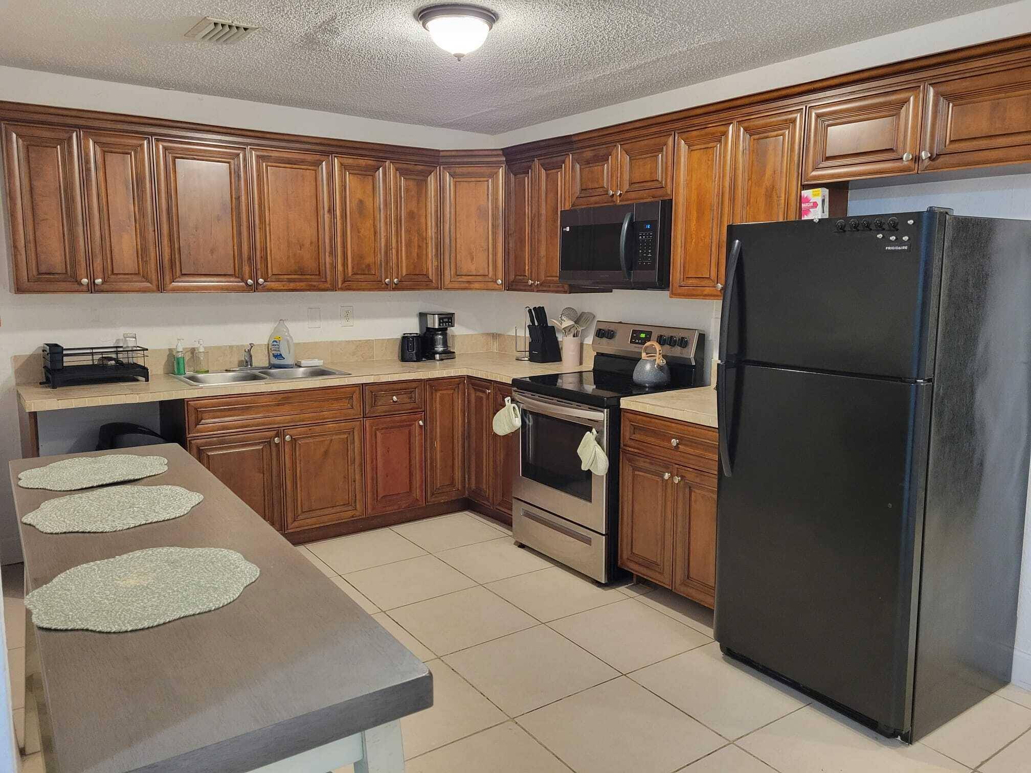 Lauderhill, FL 33313,2759 NW 58th TER