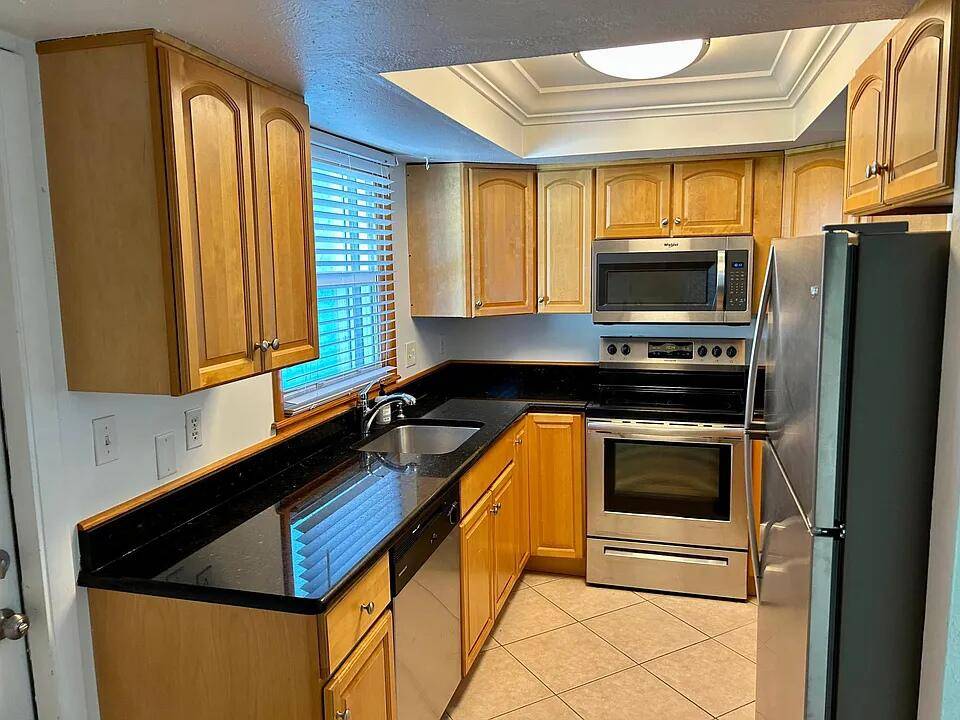 Fort Pierce, FL 34949,802 Shorewinds DR