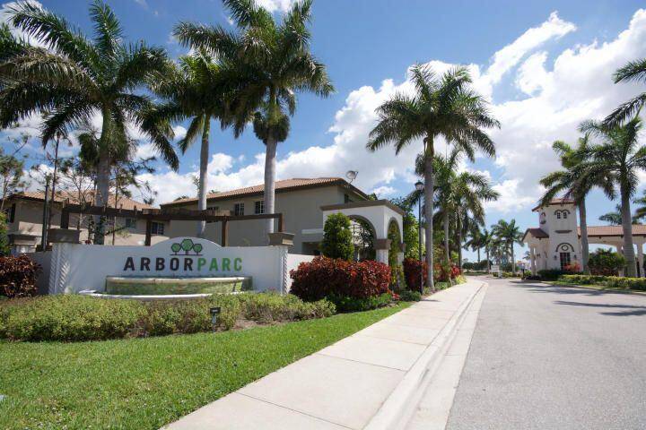 Riviera Beach, FL 33410,4132 Napoli Lake DR