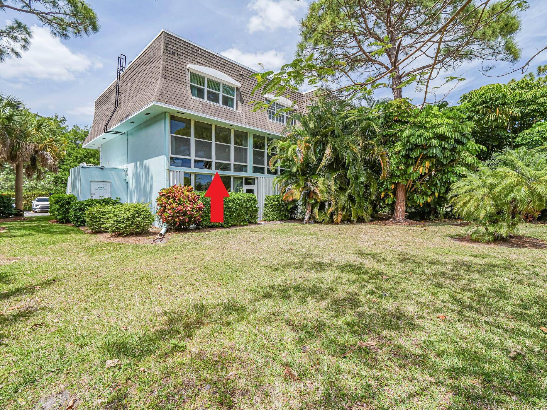 Vero Beach, FL 32960,1901 Indian River BLVD 206