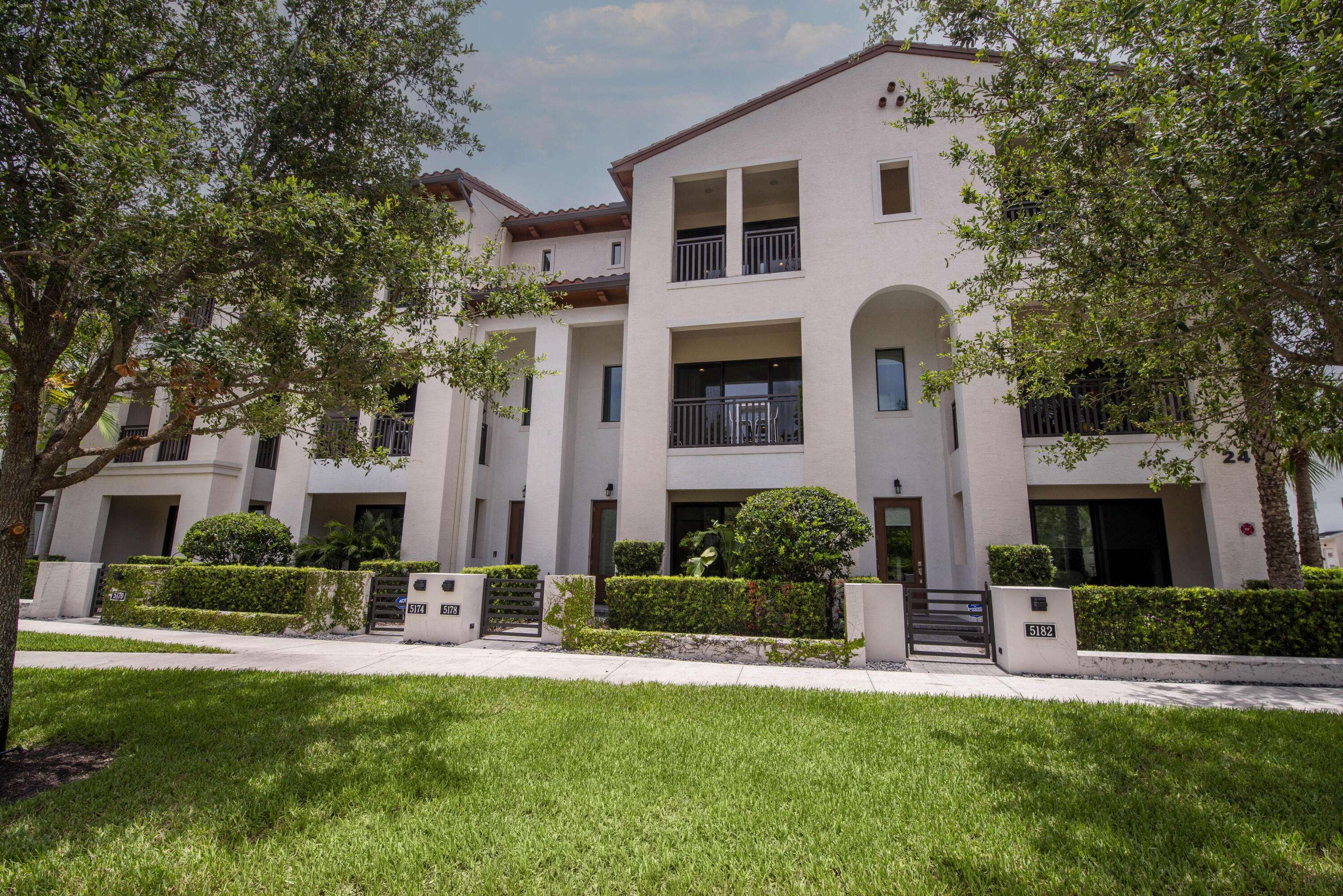 Palm Beach Gardens, FL 33418,5178 Beckman TER