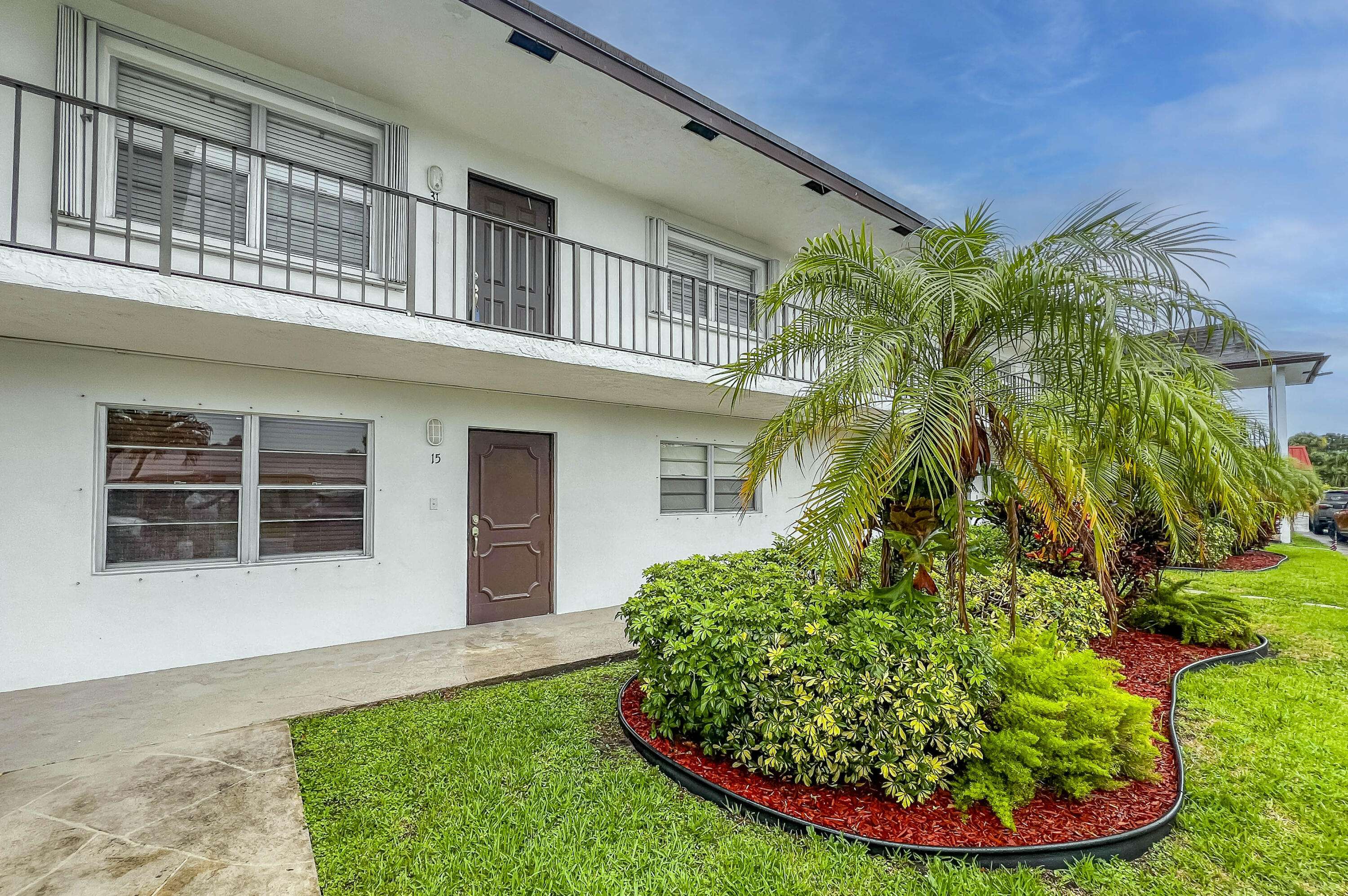 Palm Beach Gardens, FL 33410,3111 Gardens East DR 31