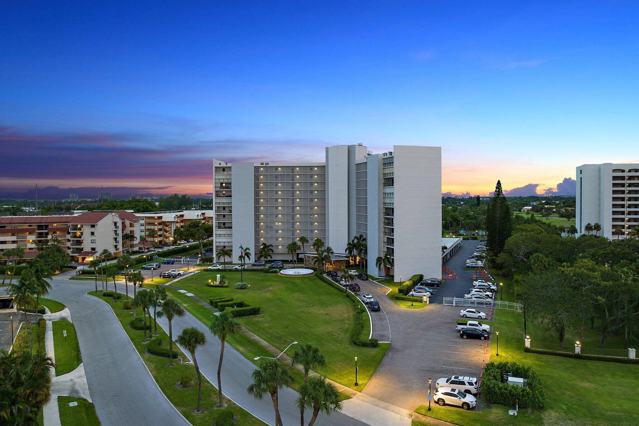 North Palm Beach, FL 33408,336 Golfview RD 905