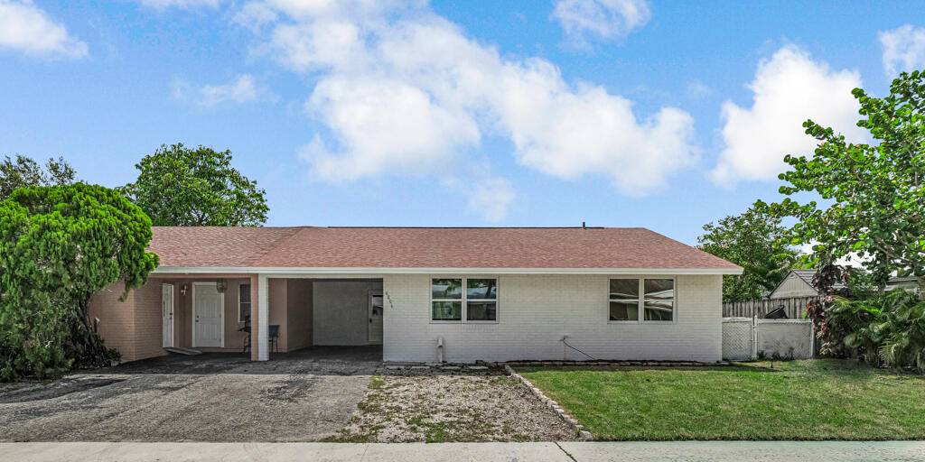 Greenacres, FL 33463,4806 Gladiator CIR