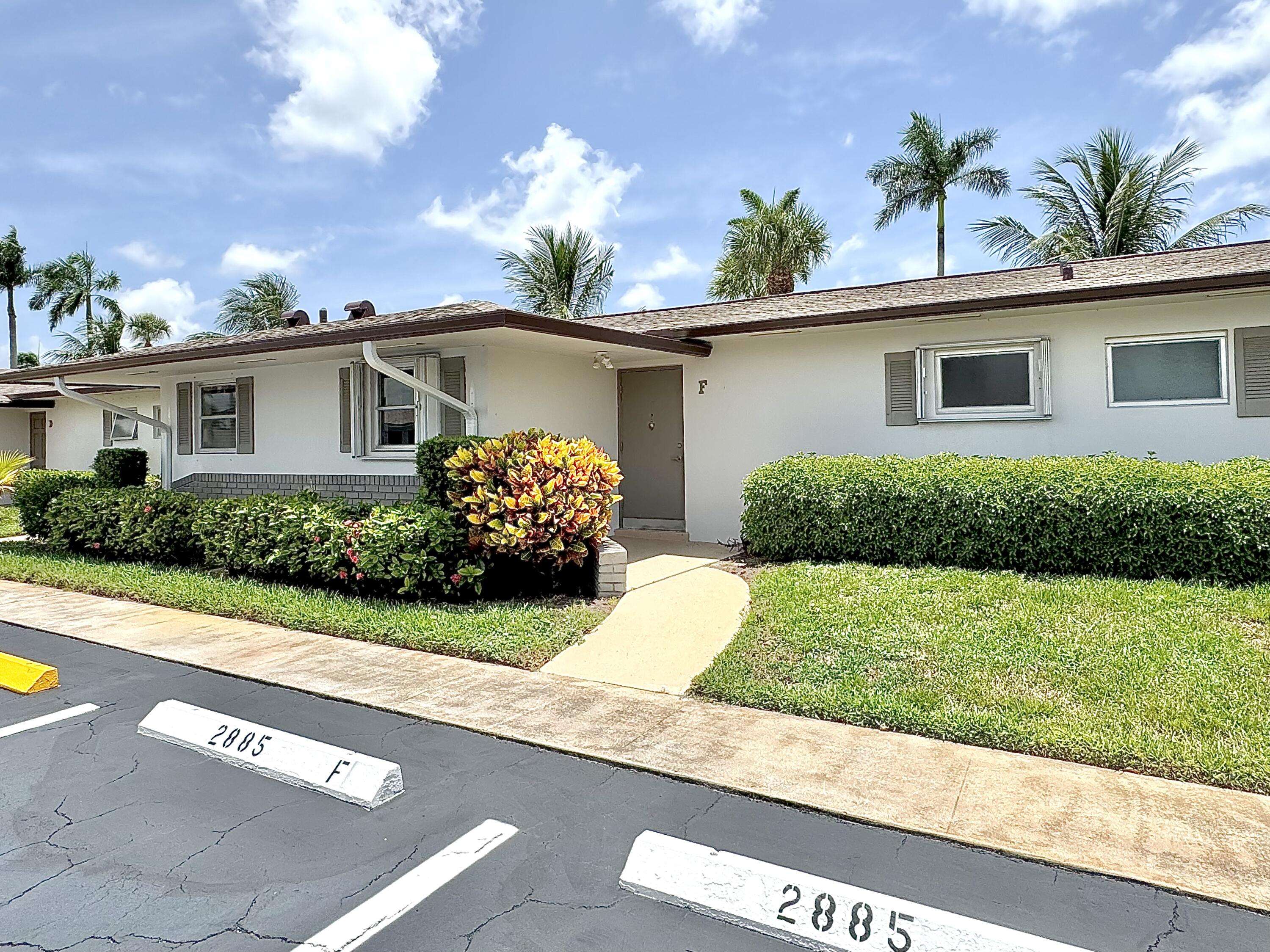 West Palm Beach, FL 33415,2885 E Crosley DR F