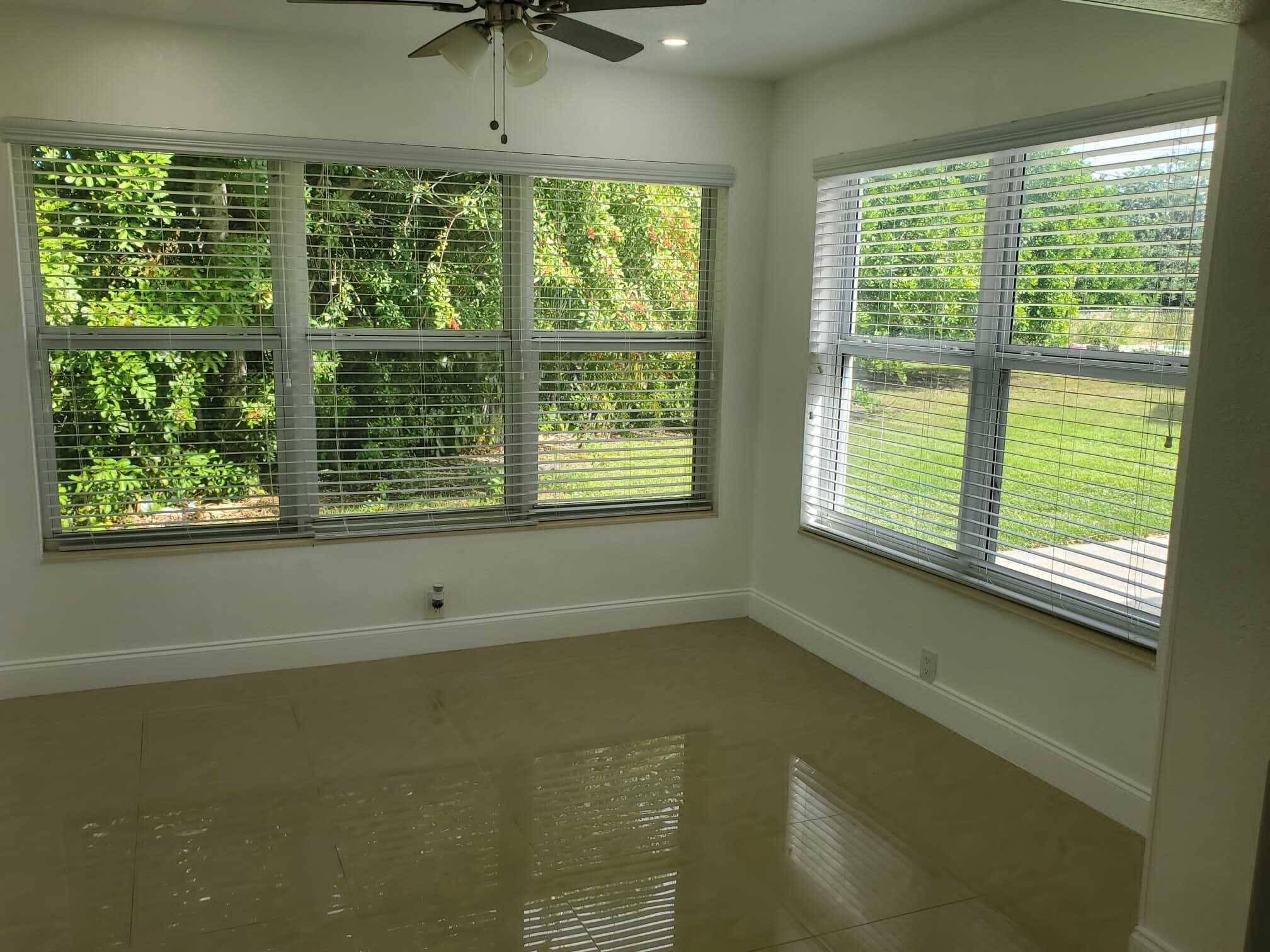 Boynton Beach, FL 33426,516 NW 8th CT