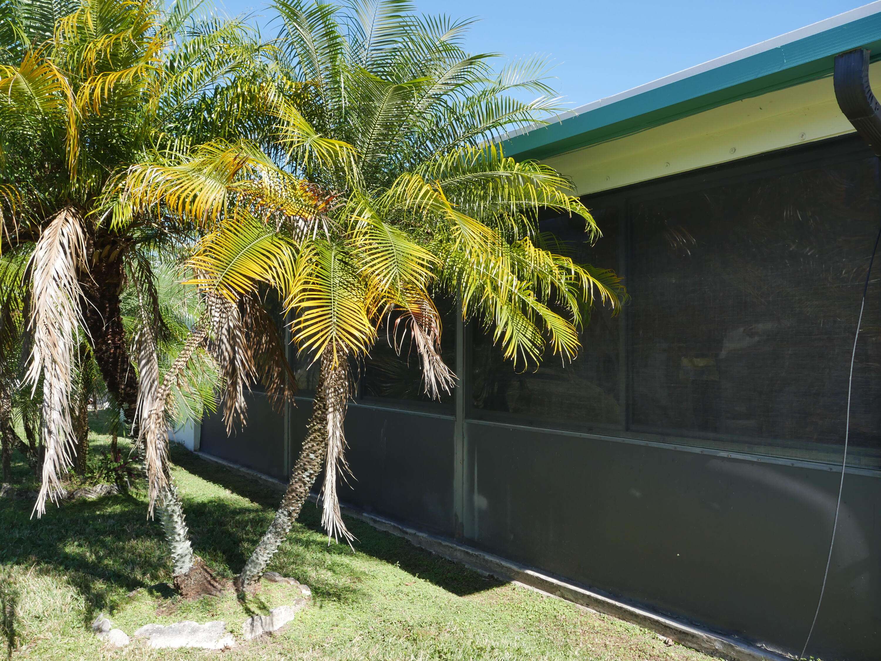 Tamarac, FL 33321,7421 NW 72 AVE