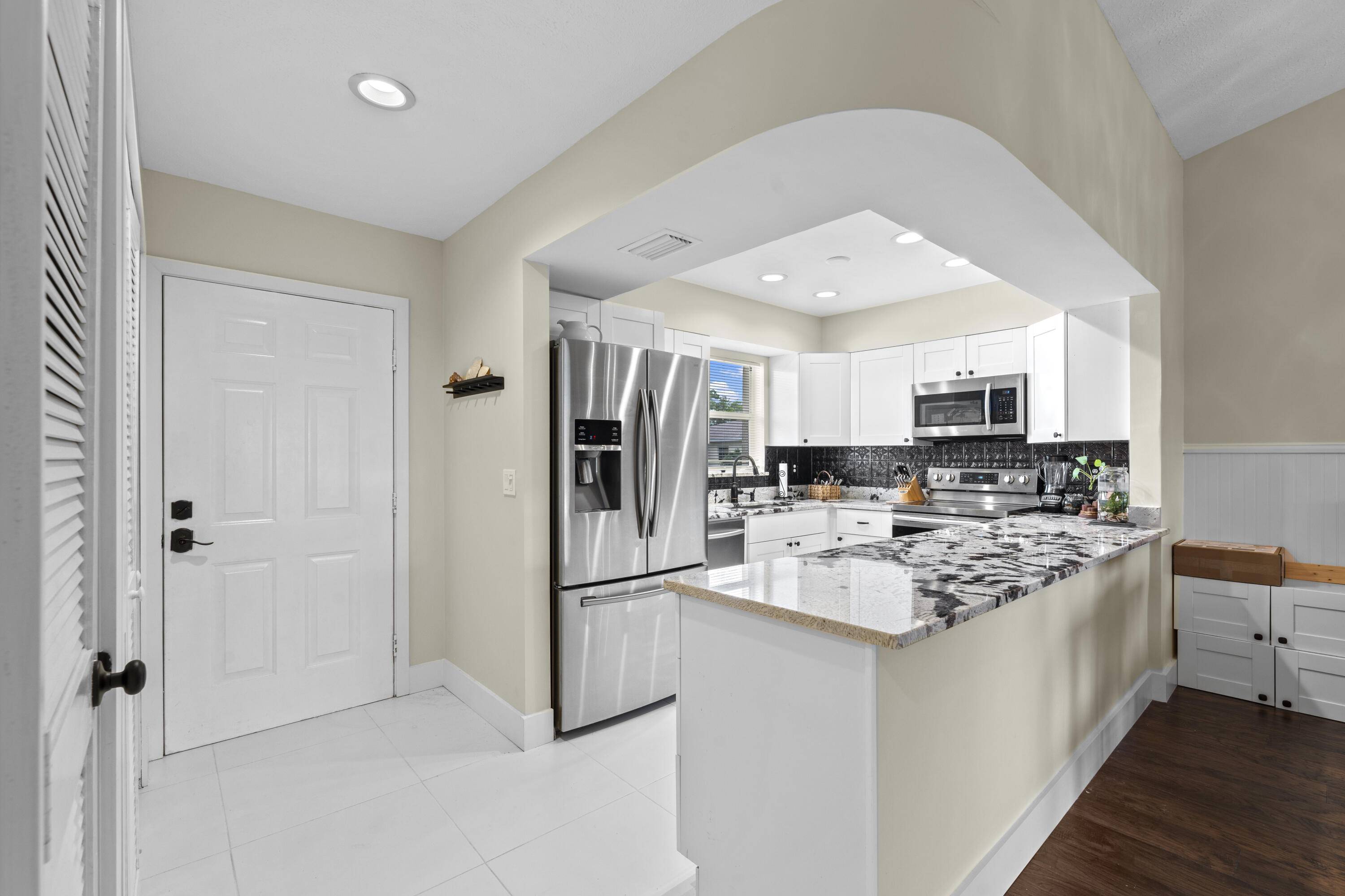 Stuart, FL 34996,2950 SE Ocean BLVD 119-6