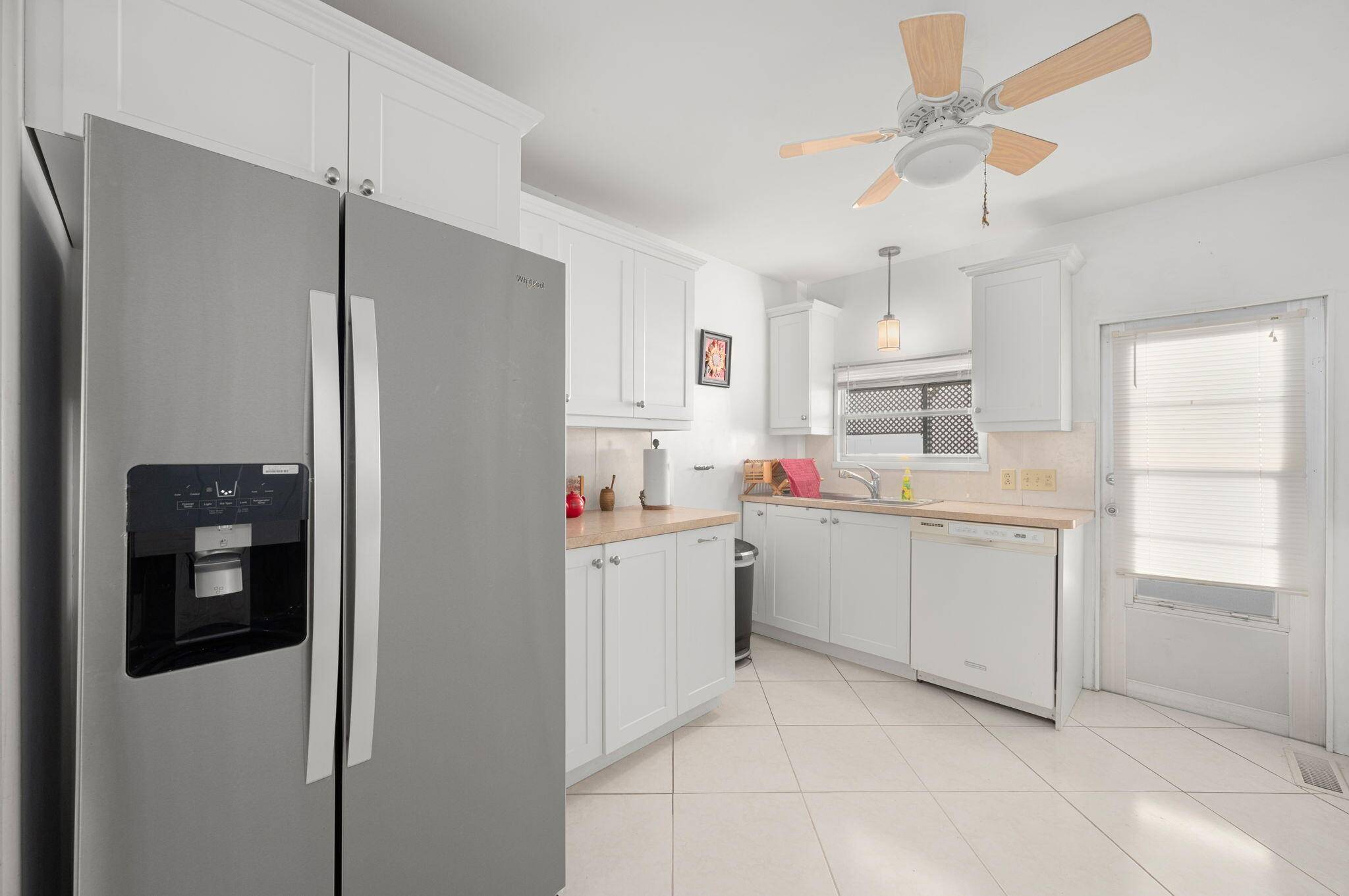Stuart, FL 34997,4300 SE Saint Lucie BLVD 107