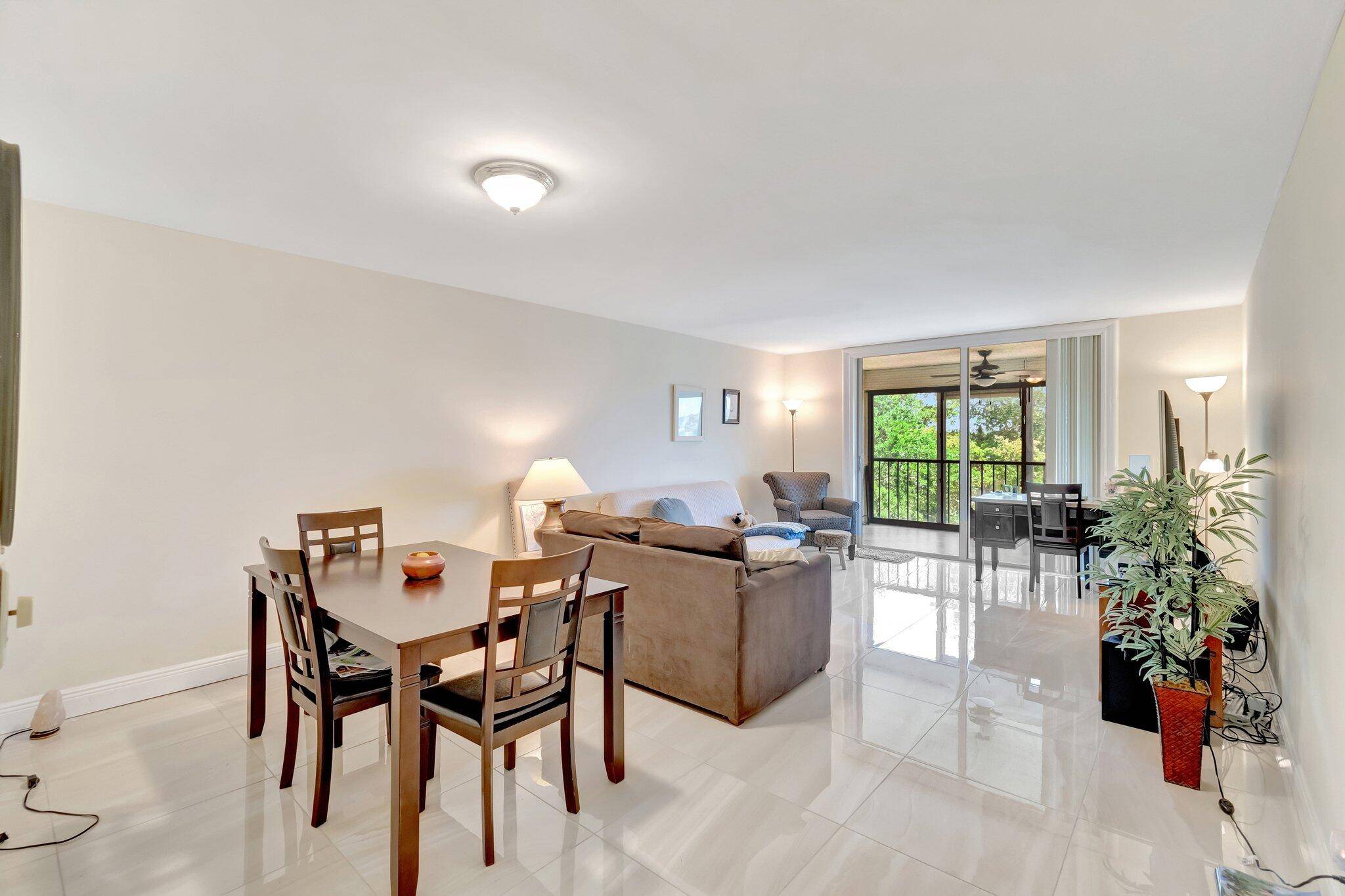 Delray Beach, FL 33446,14723 Cumberland DR 404 B