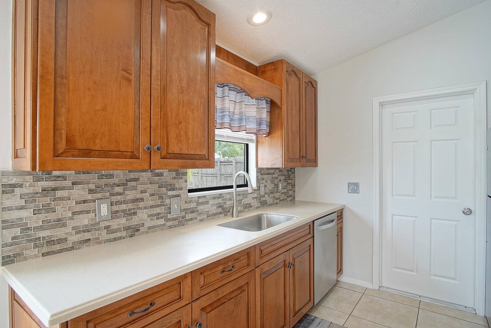 Port Saint Lucie, FL 34953,3126 SW Curcuma ST