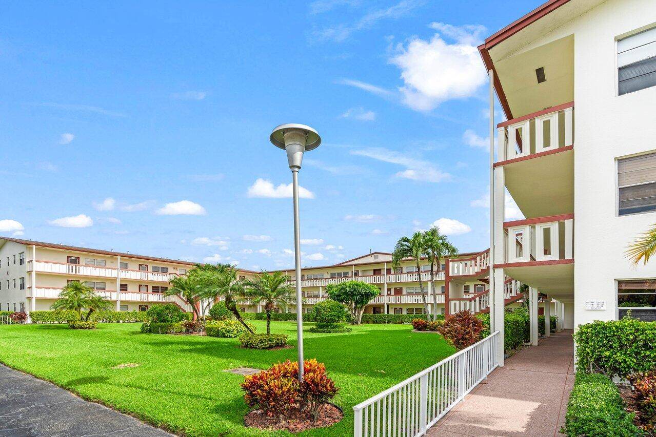 Boca Raton, FL 33434,105 Brighton C