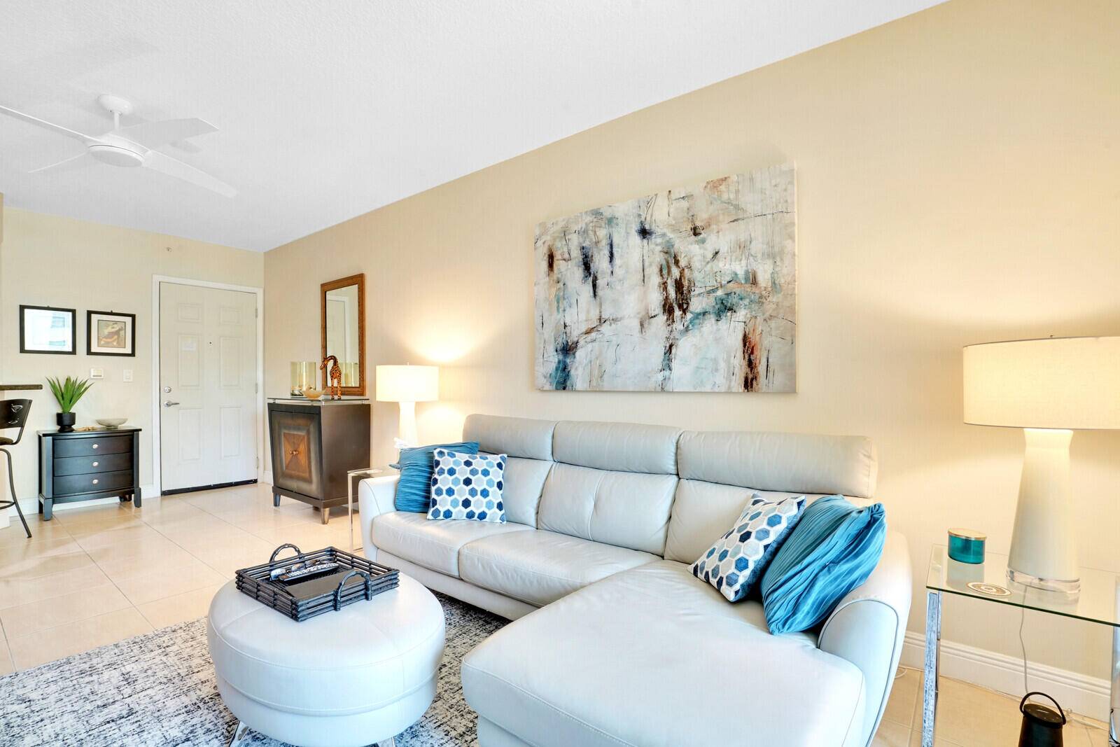West Palm Beach, FL 33401,610 Clematis ST 401