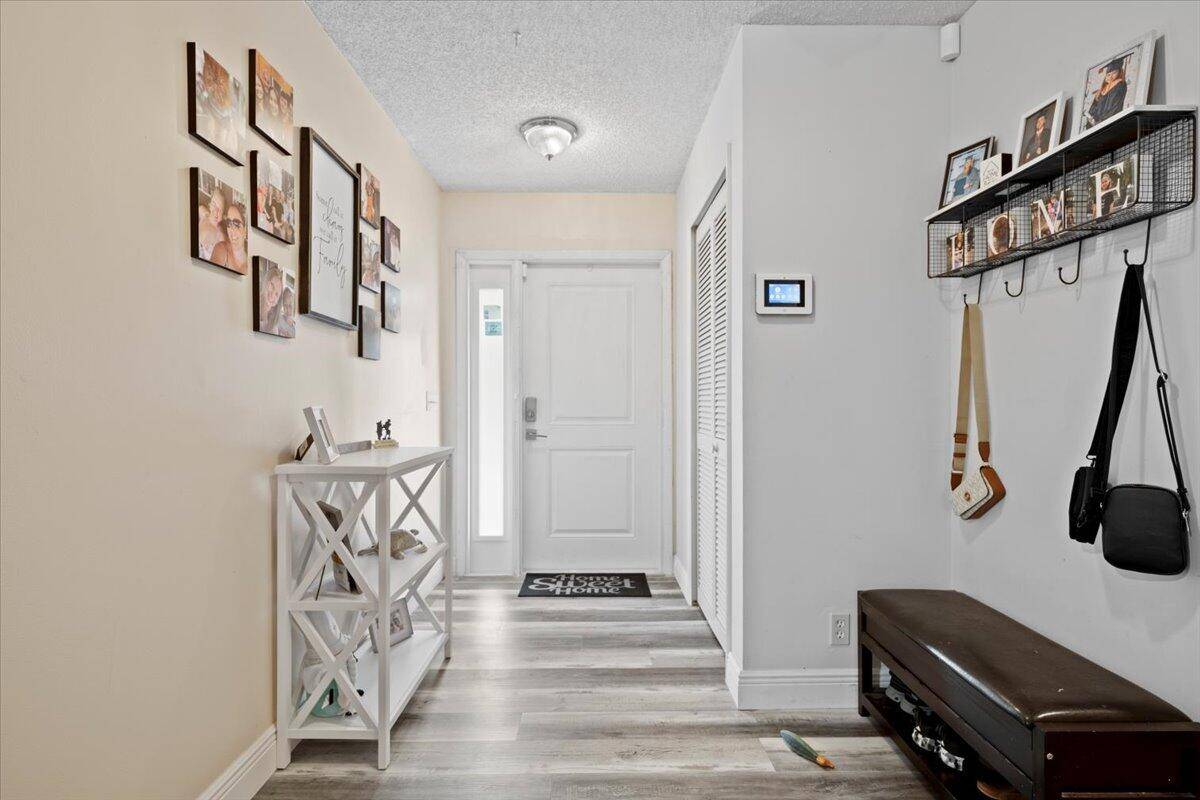 Royal Palm Beach, FL 33411,113 Prado ST