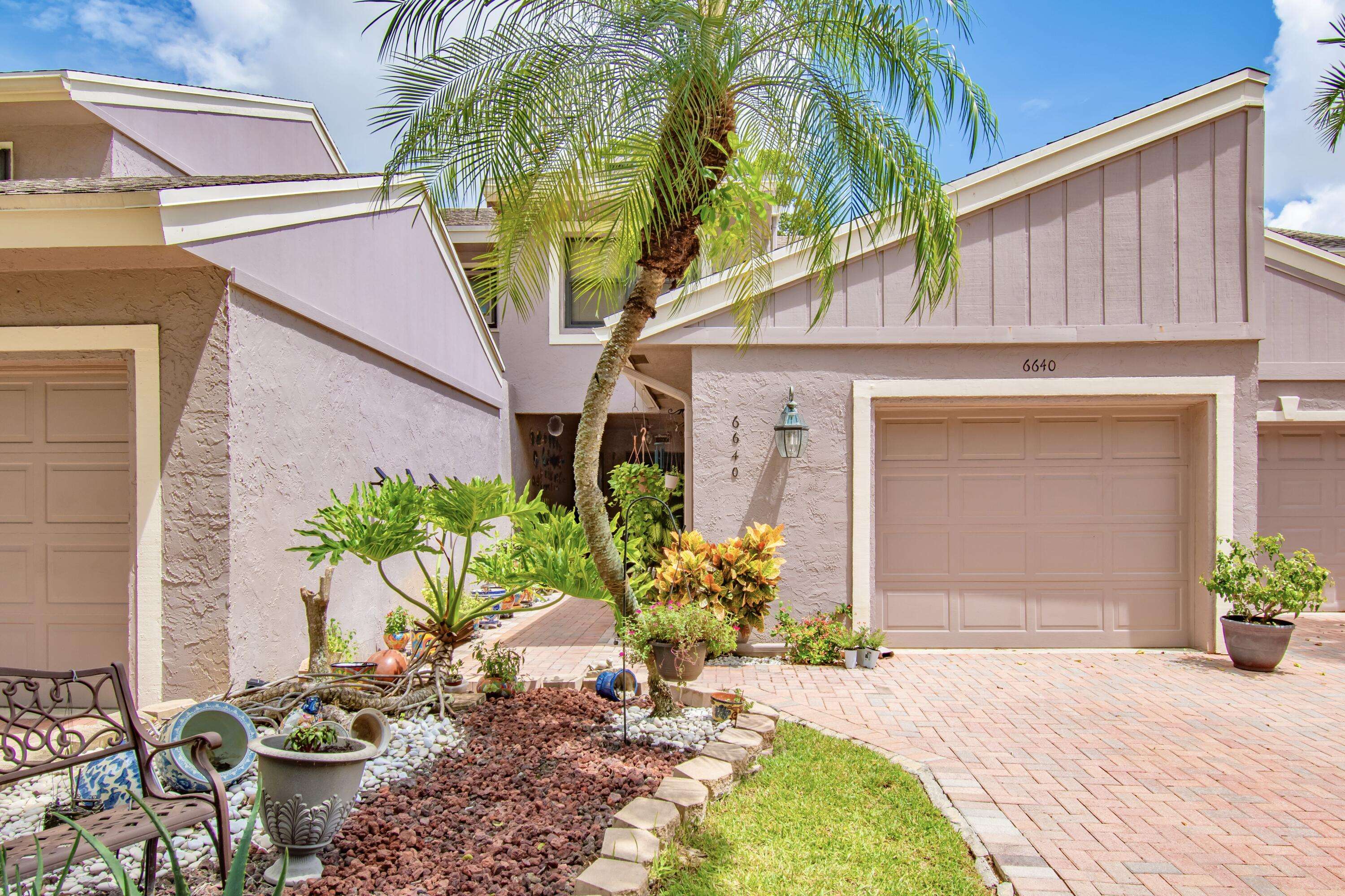 Boca Raton, FL 33433,6640 Thornhill CT