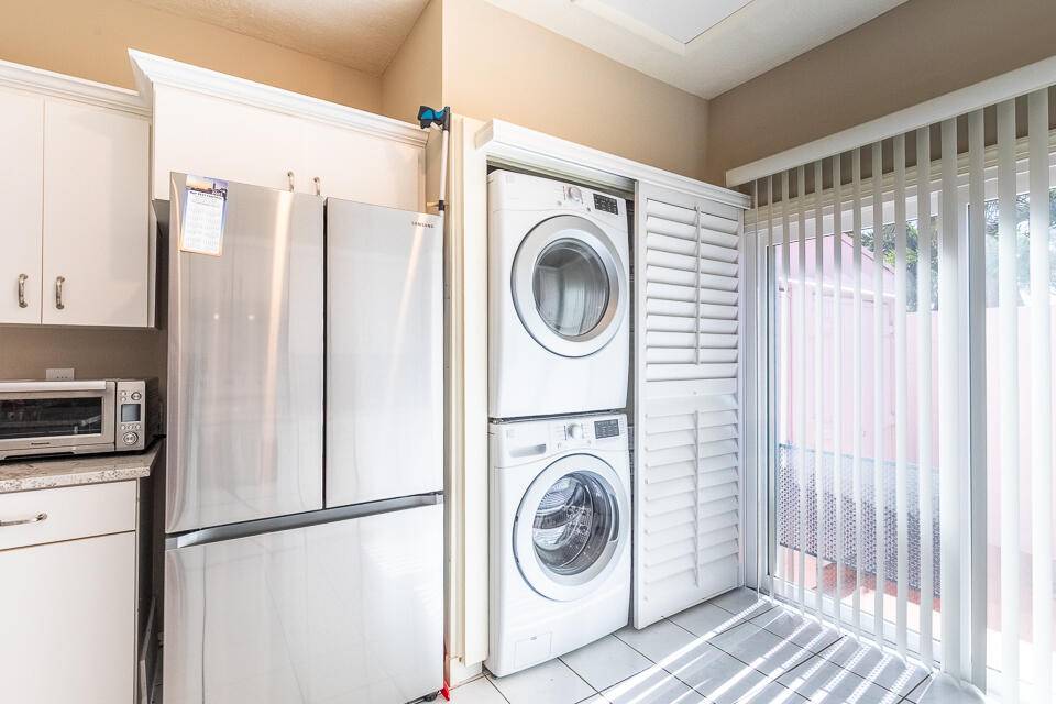 Port Saint Lucie, FL 34952,3320 SE Sandpiper CIR