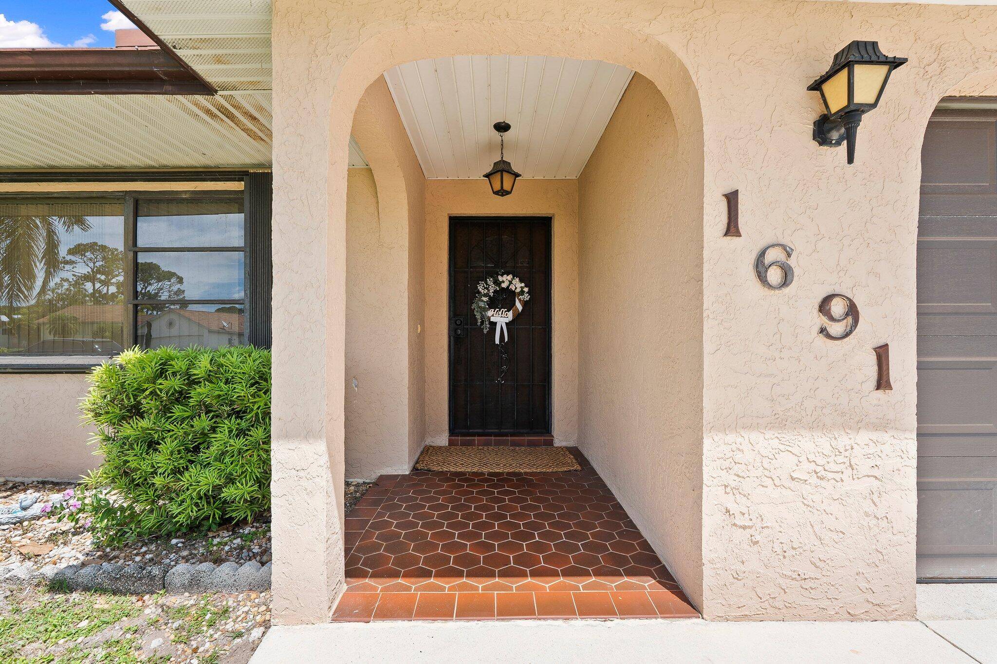Port Saint Lucie, FL 34983,1691 SE Mistletoe ST