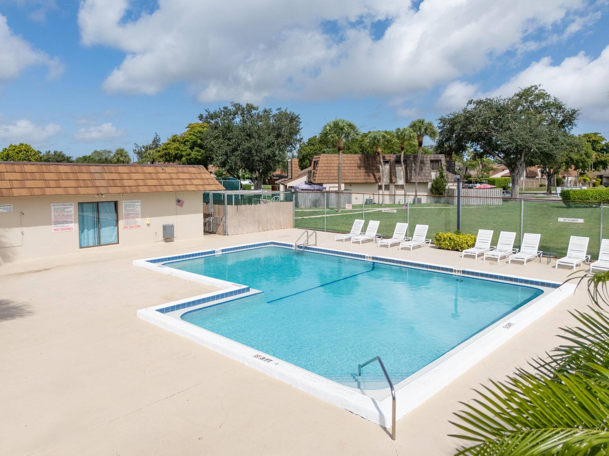 West Palm Beach, FL 33406,4135 Palm Bay CIR B