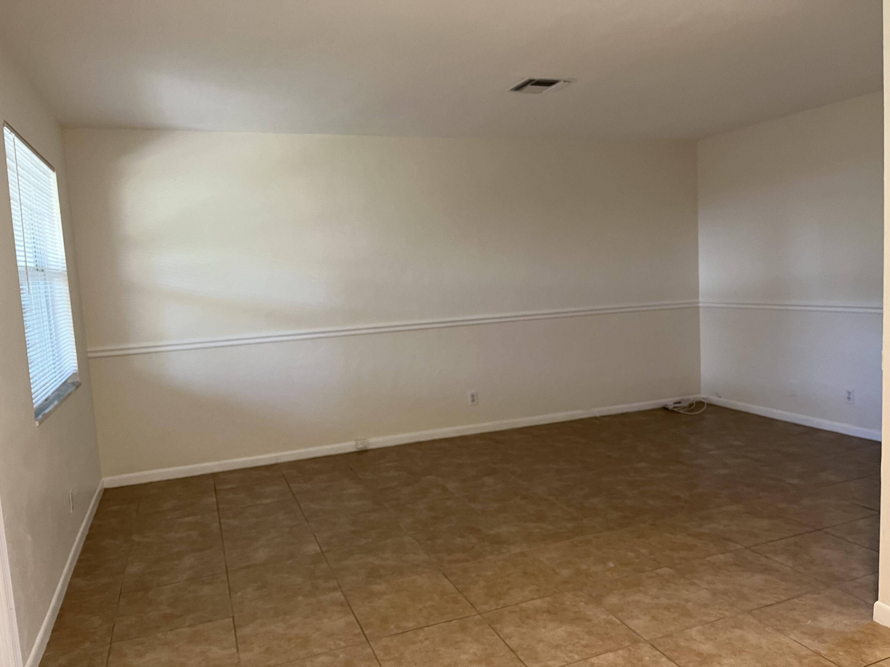 Delray Beach, FL 33444,324 SE 4th AVE 324