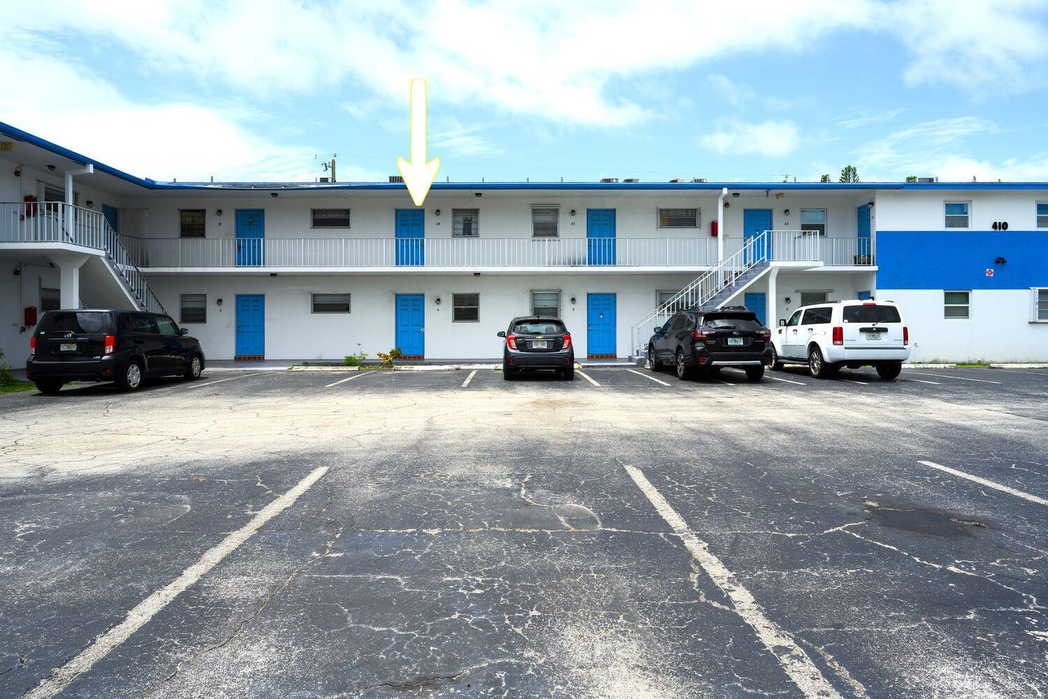Lantana, FL 33462,410 W Palm ST 24