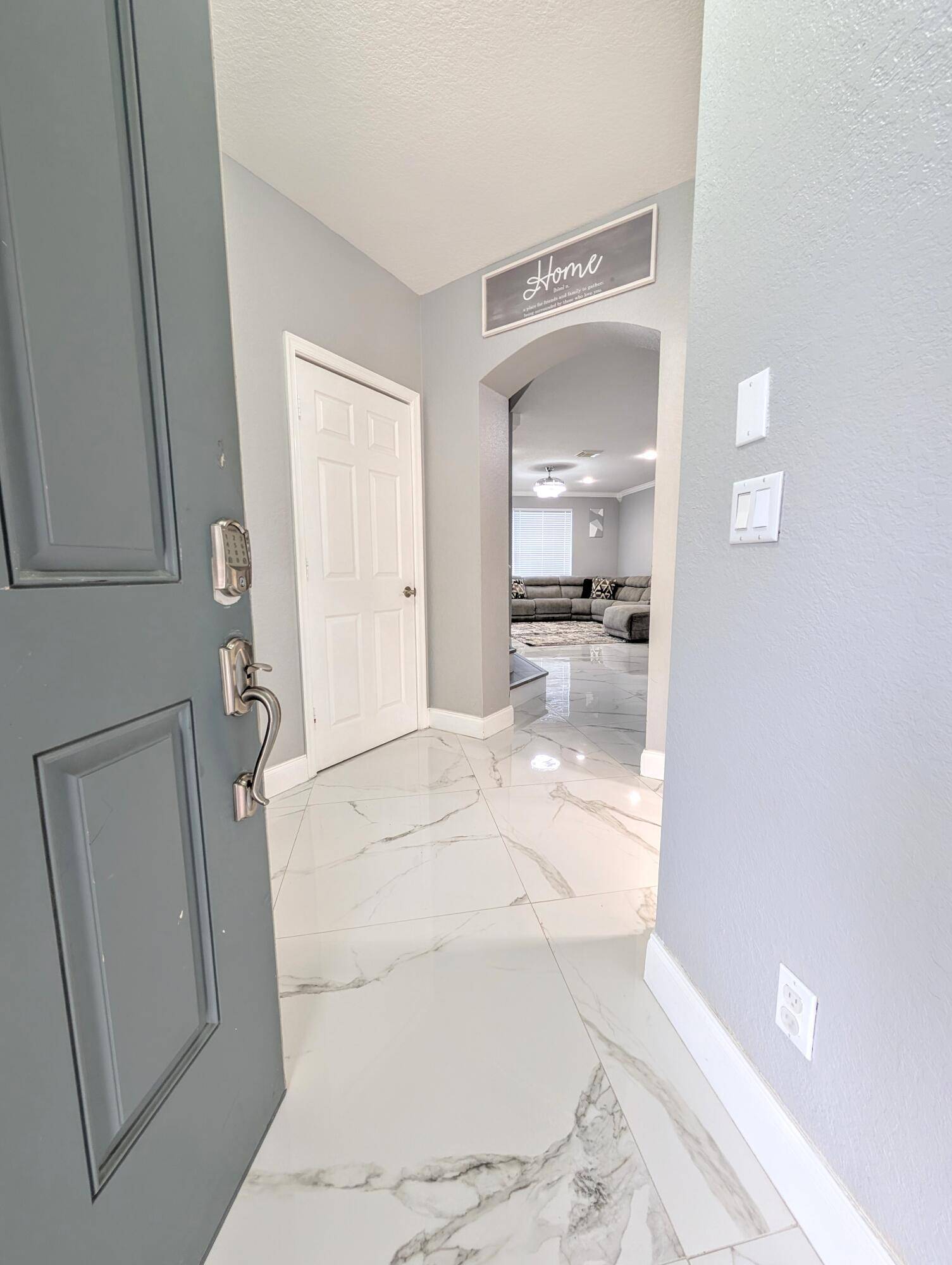 Riviera Beach, FL 33404,2196 Oakmont DR