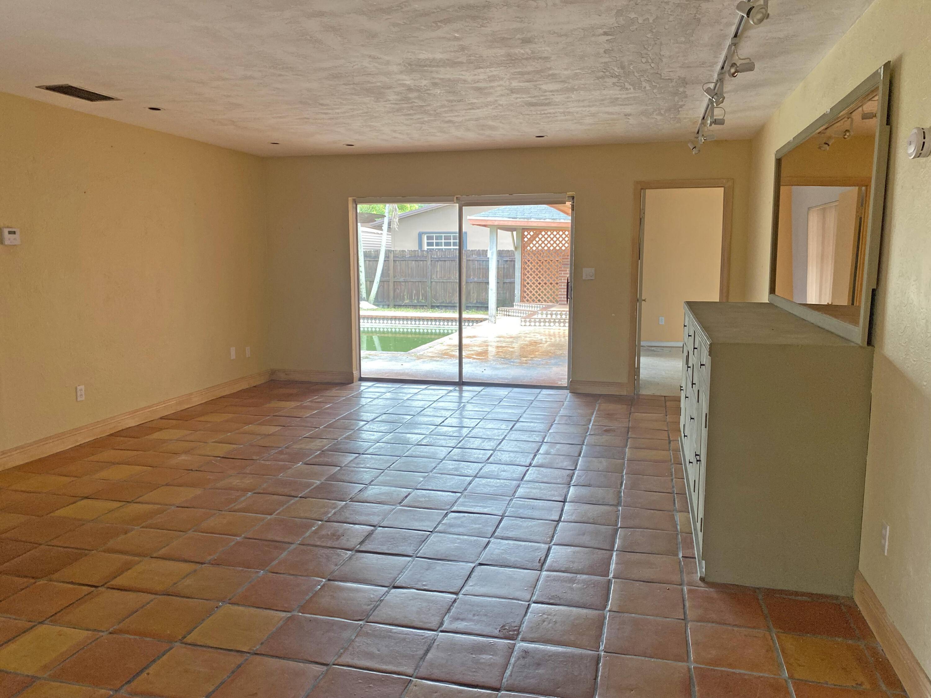 Pembroke Pines, FL 33026,11101 NW 19th ST