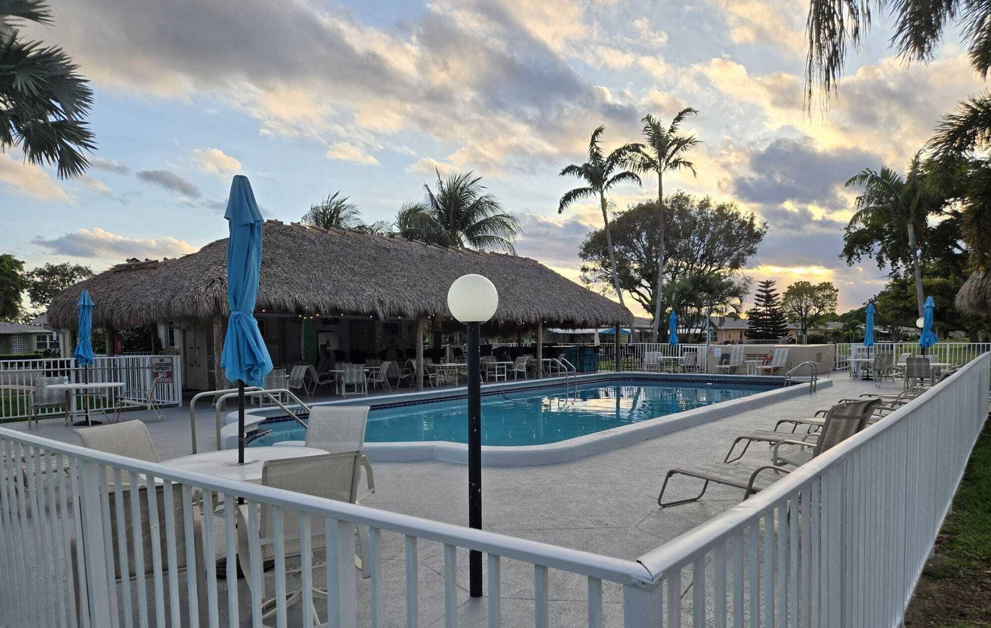 Boynton Beach, FL 33435,275 N High Point B BLVD B