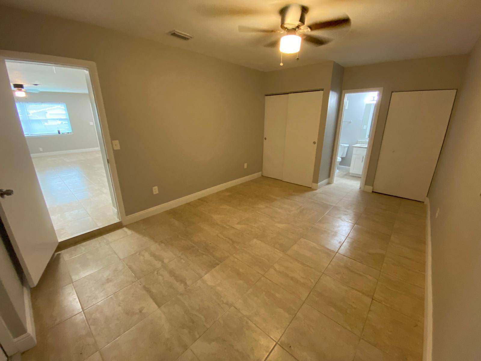 Deerfield Beach, FL 33441,811 SW 12 CT