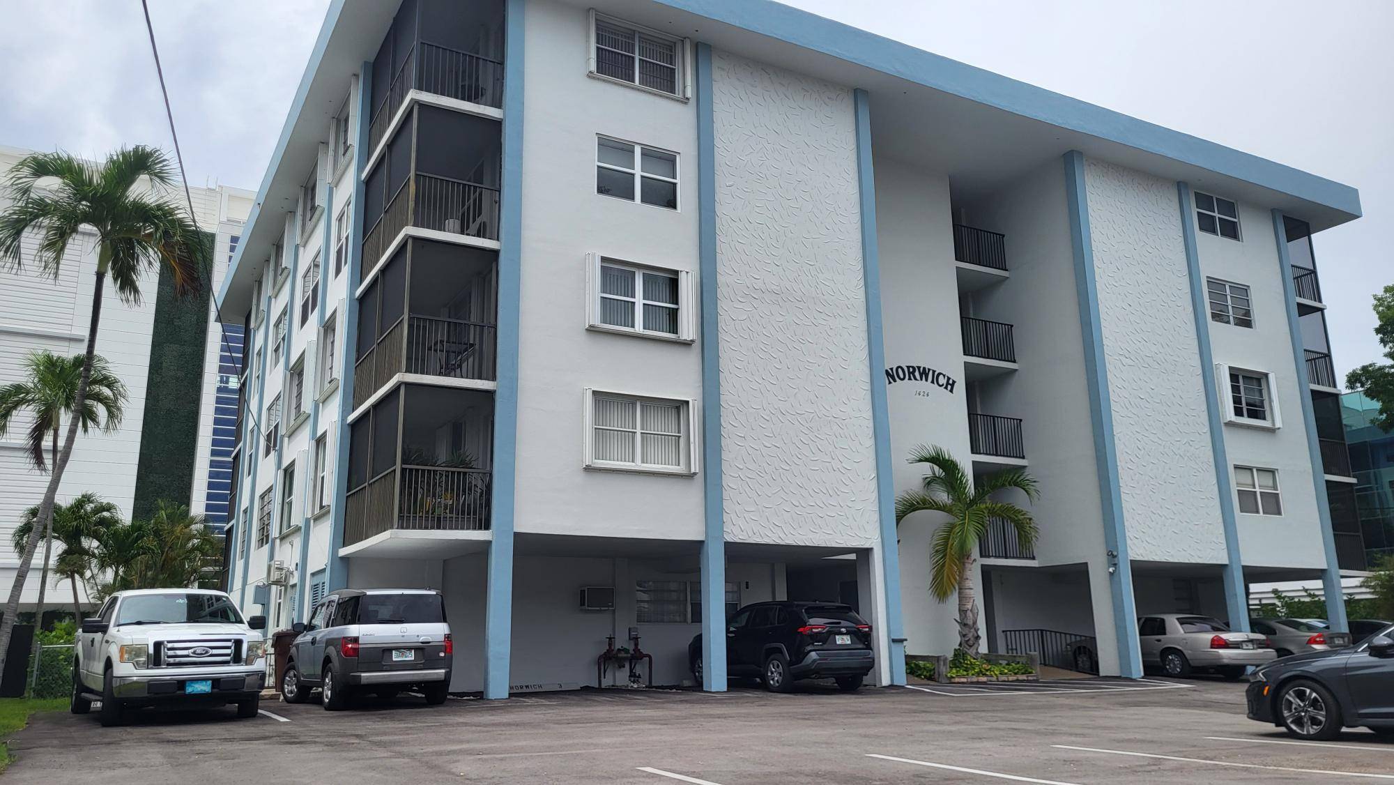 Fort Lauderdale, FL 33316,1424 SE 15th ST 25