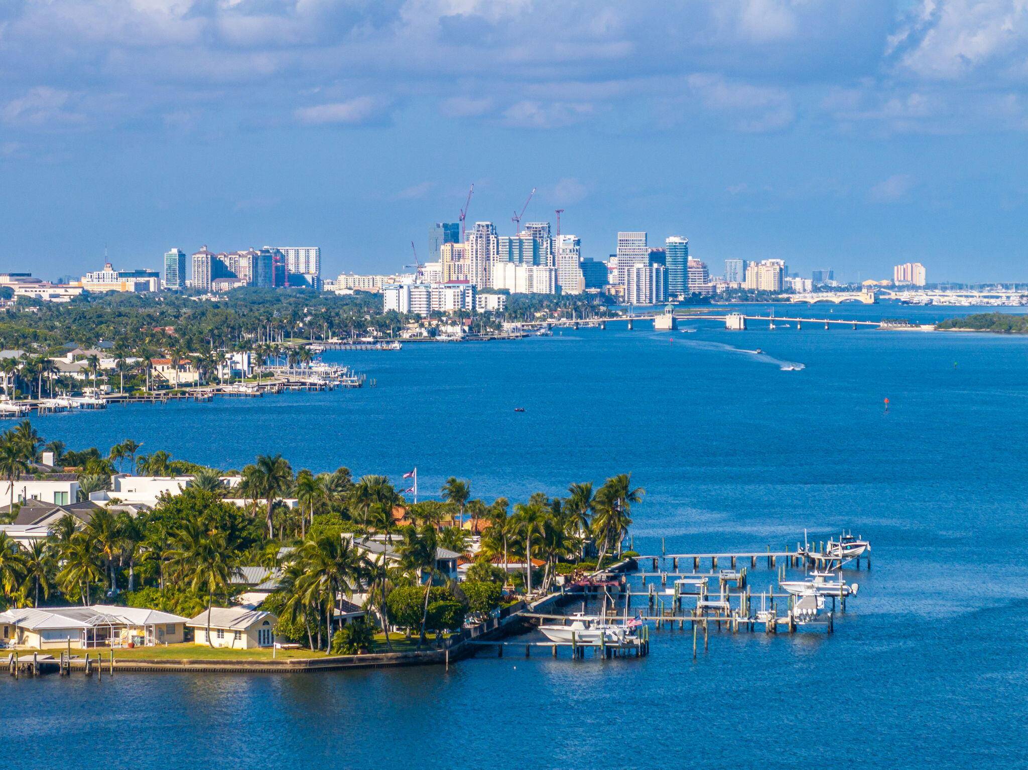 West Palm Beach, FL 33405,7932 Flagler CT