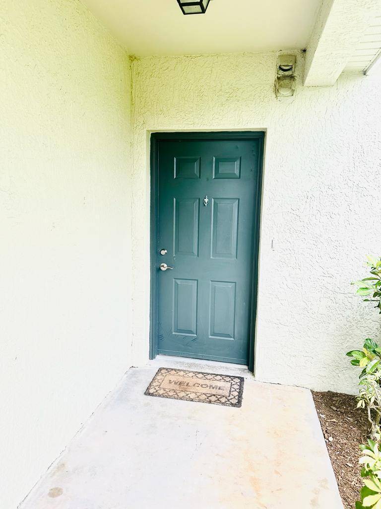 Port Saint Lucie, FL 34986,116 SW Peacock BLVD 9202