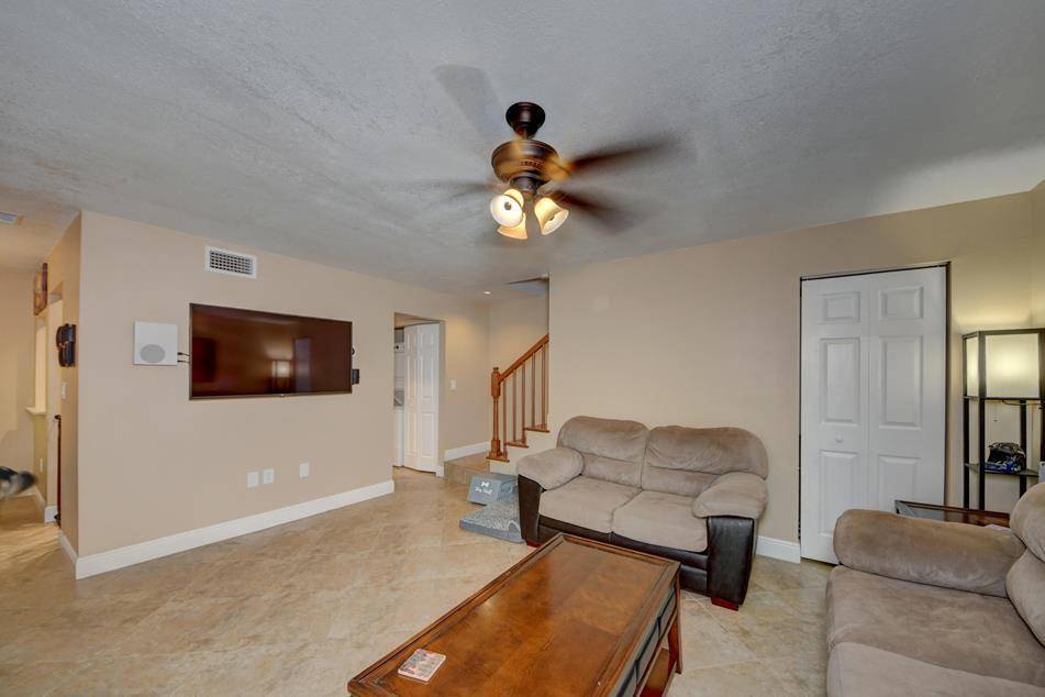 Palm Beach Gardens, FL 33410,12030 Alternate A1a A5