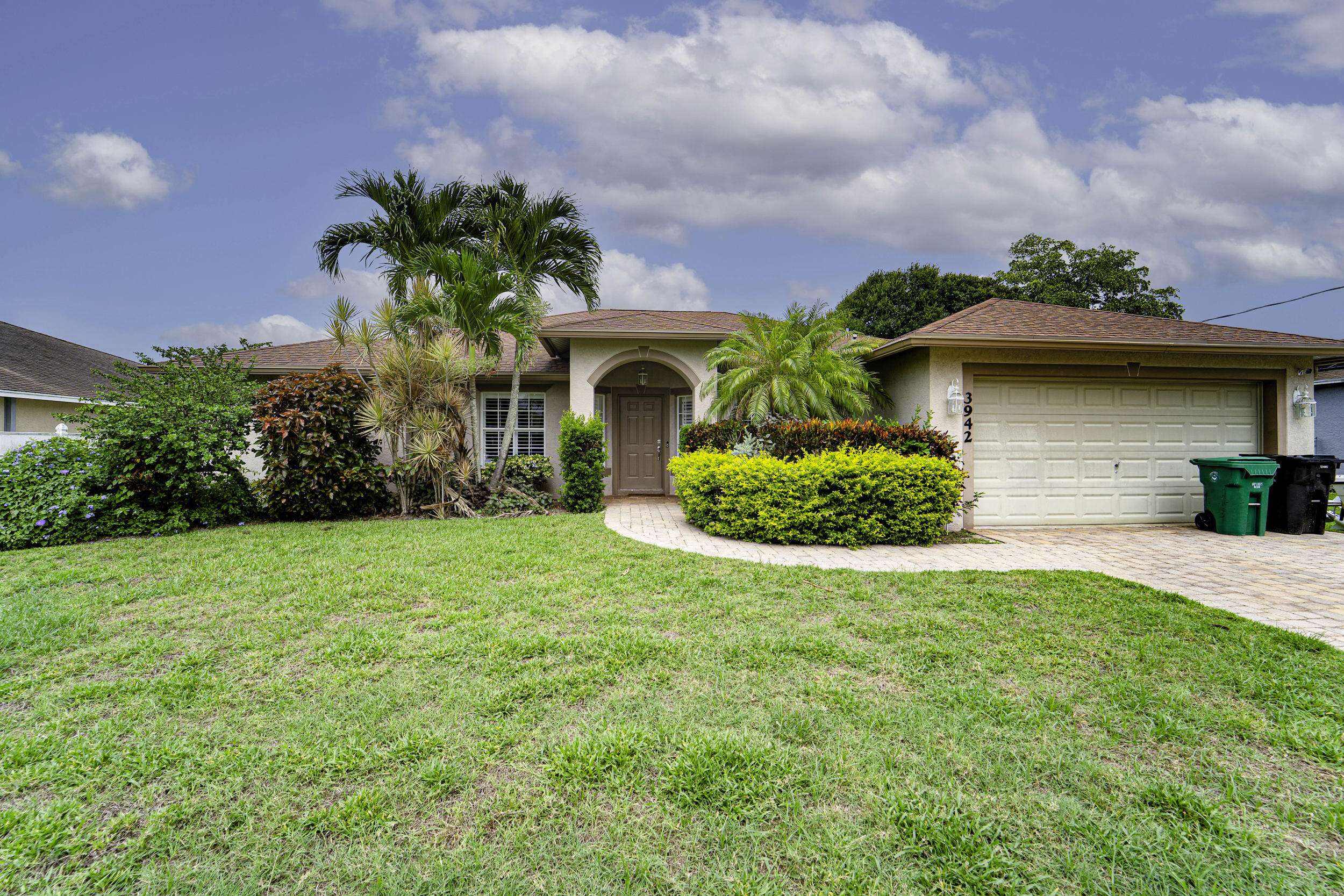 Port Saint Lucie, FL 34953,3942 SW Jarmer RD