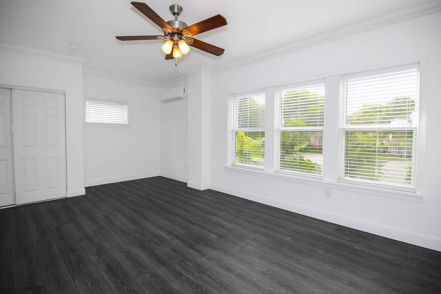West Palm Beach, FL 33401,815 Upland RD 12