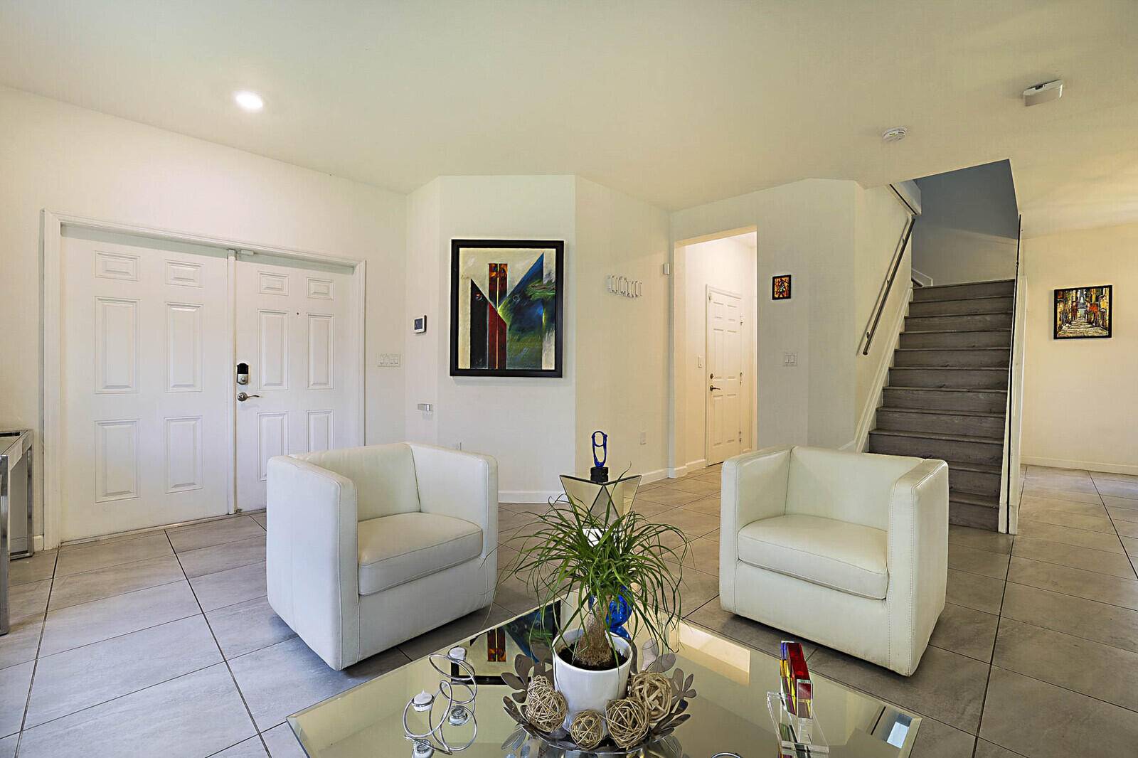 Miami, FL 33179,21040 NE 2nd CT